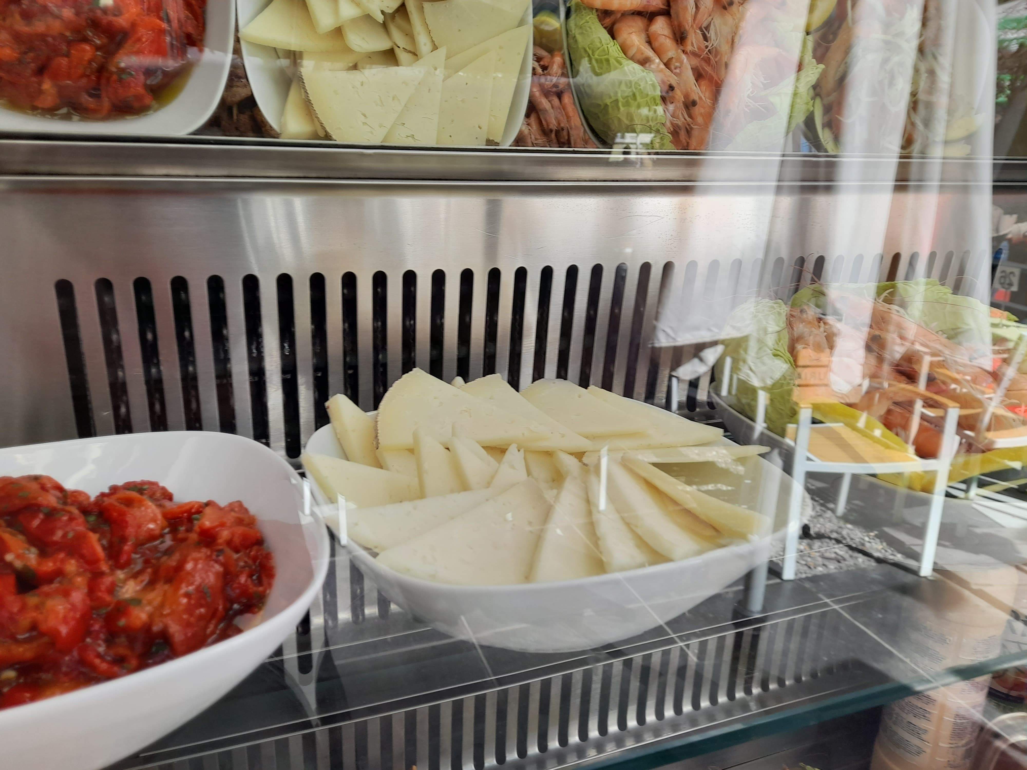 Els embotits tampoc poden faltar a la Fira d'Abril. Els embotits tampoc poden faltar a la Fira d'Abril.