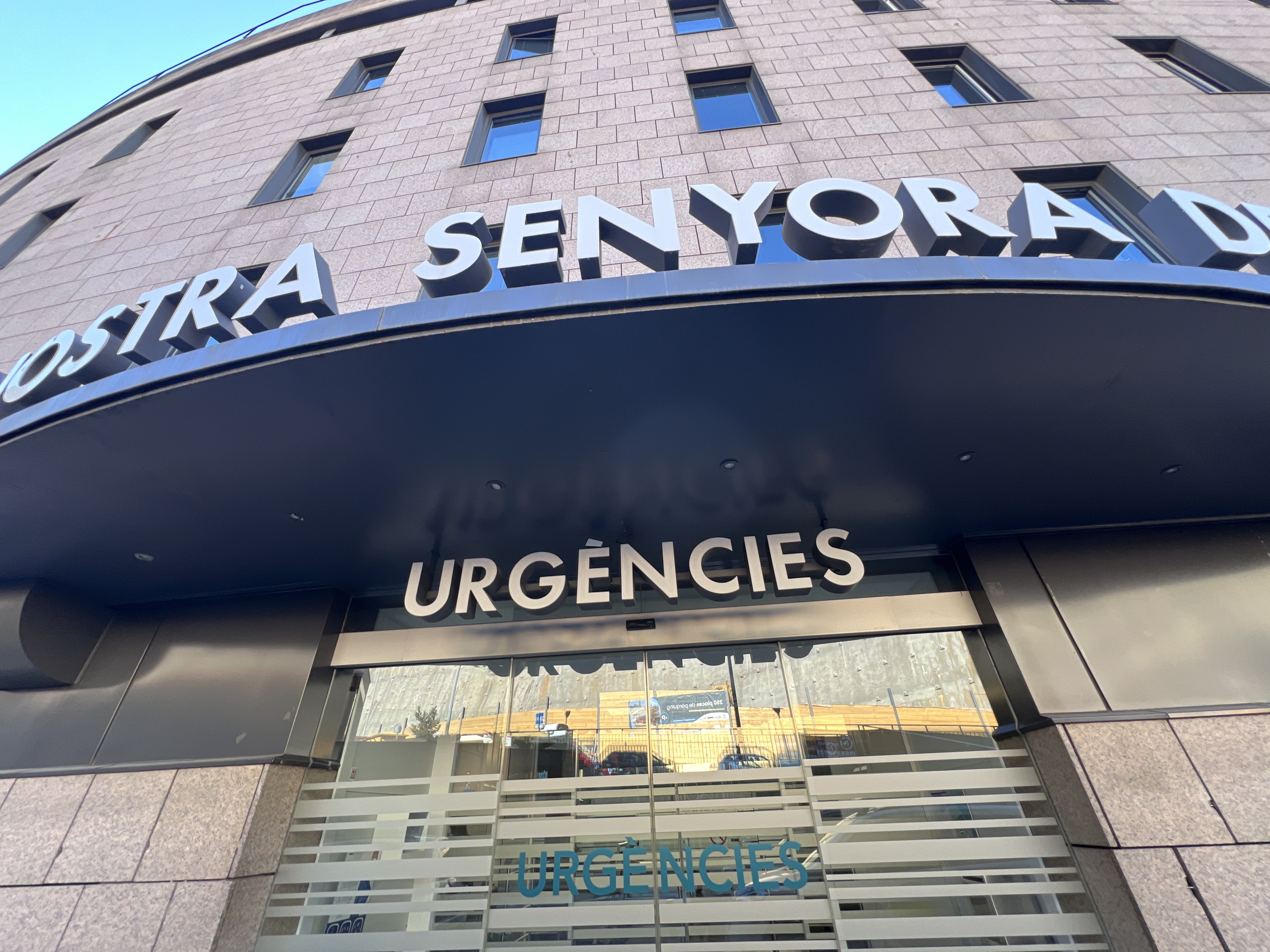 L'home ha estat traslladat a l'hospital.