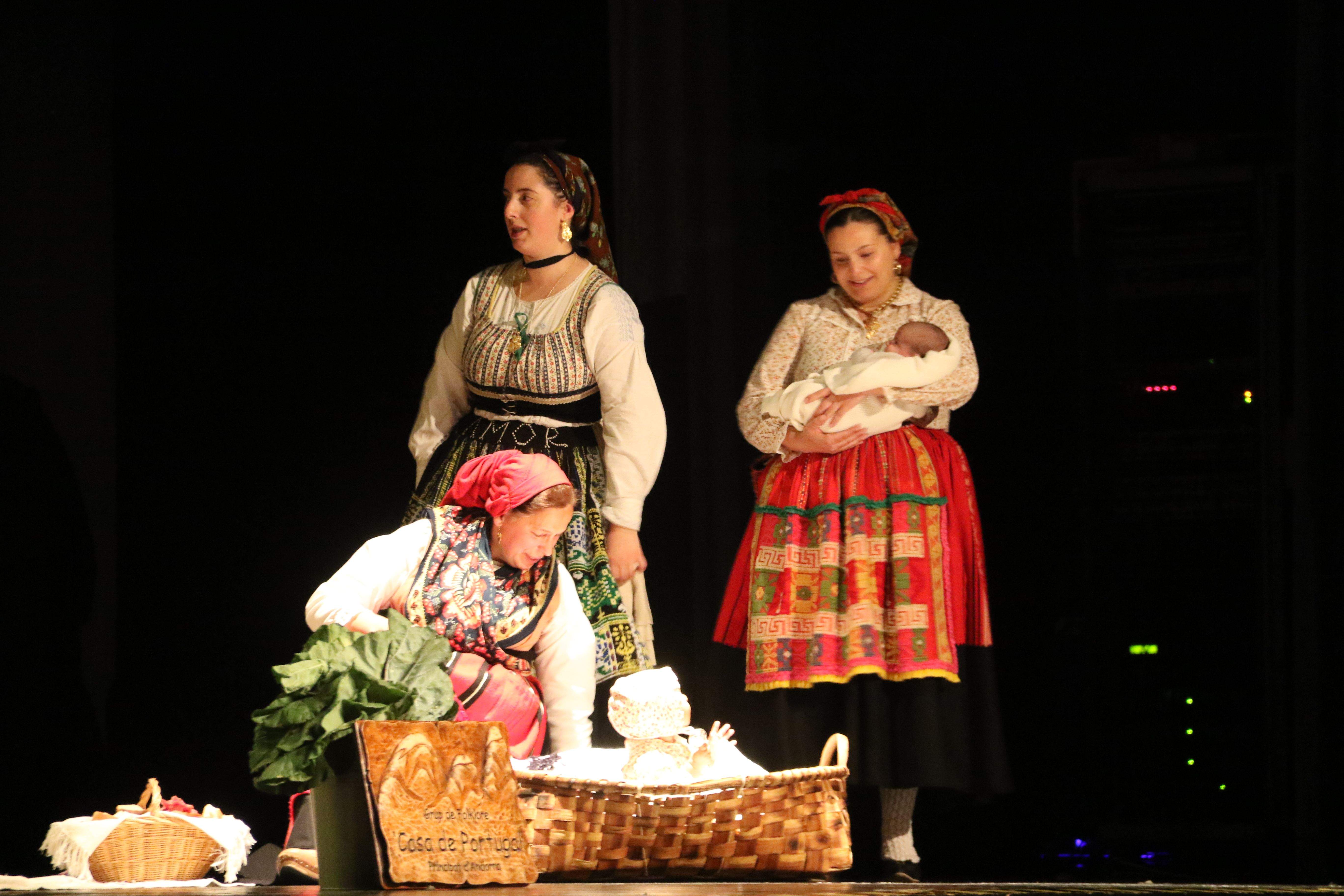 L'arrencada de la mostra va ser un cant a la infància.