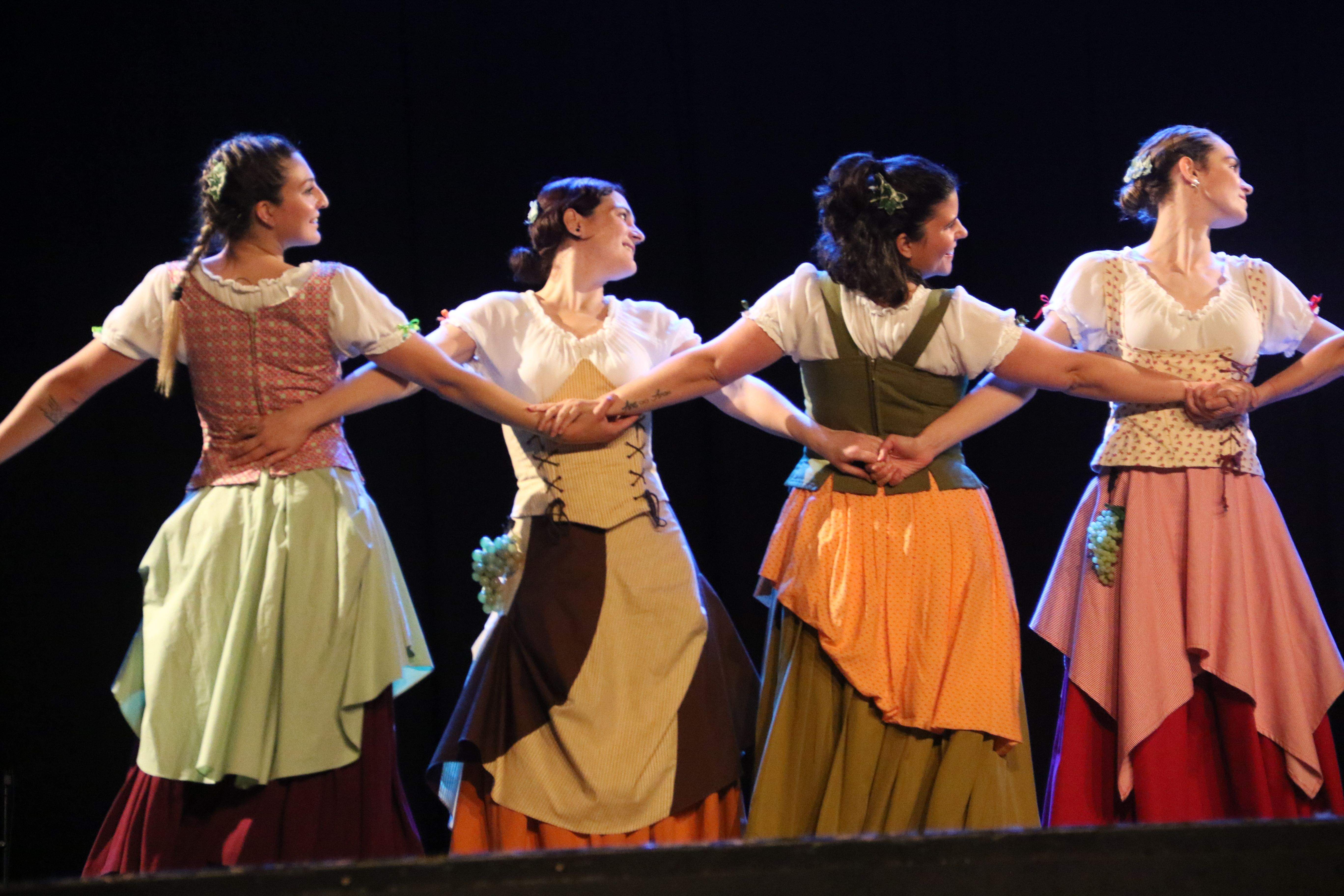 L'Esbart Santa Anna va oferir alguns dels seus balls més coneguts.