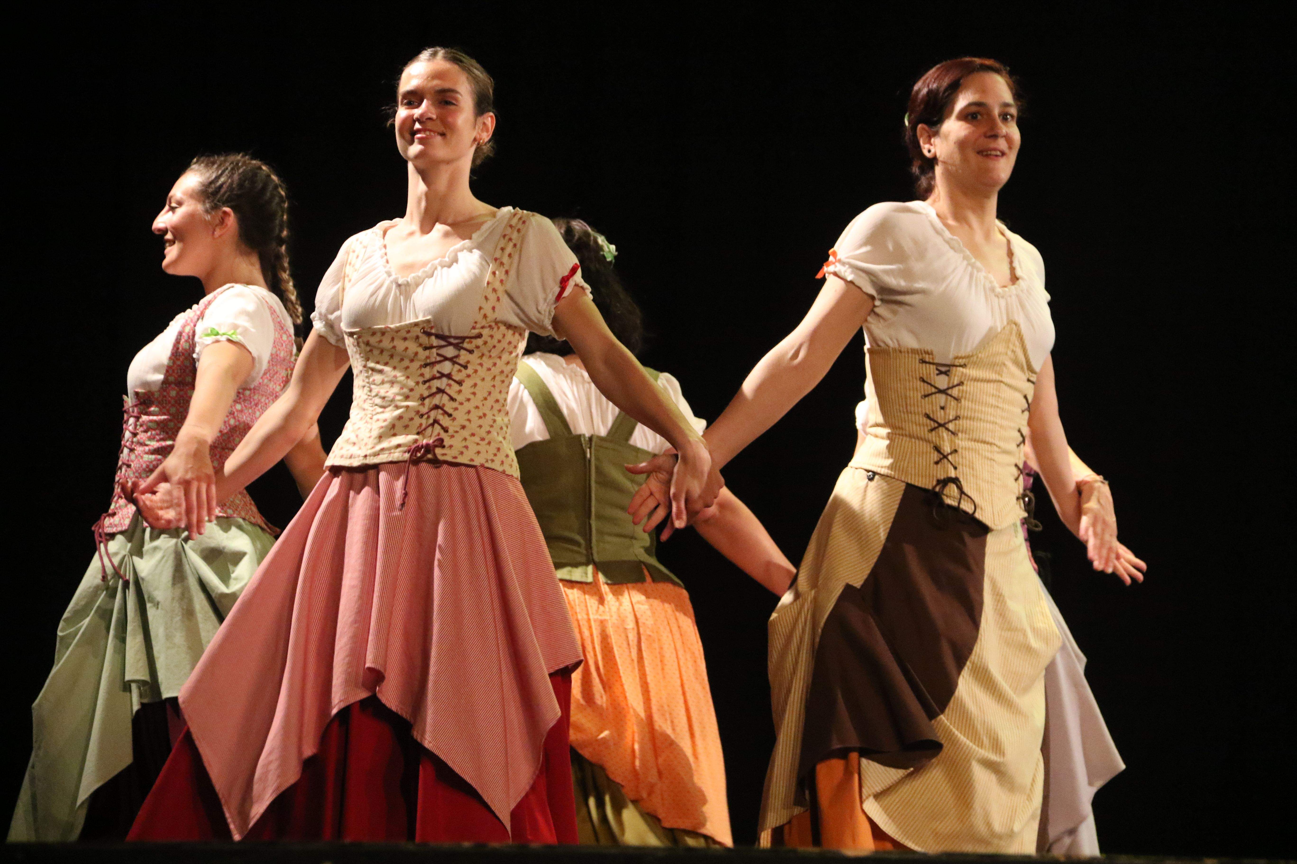 L'Esbart Santa Anna va oferir alguns dels seus balls més coneguts.