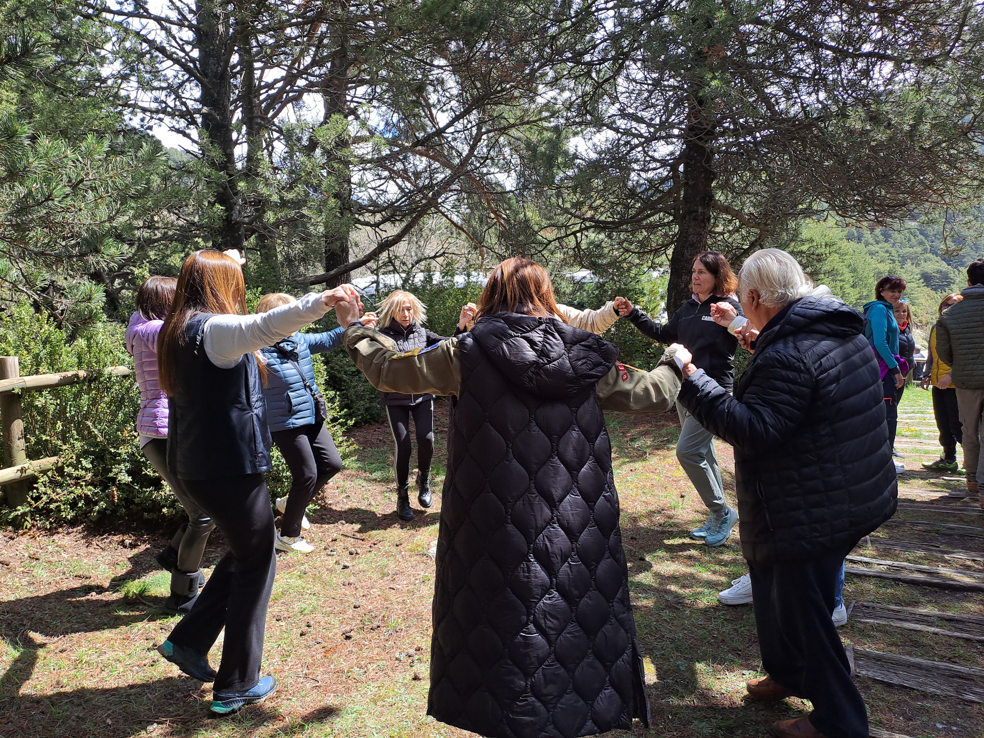 Les sardanes no podien faltar. Les sardanes no podien faltar.
