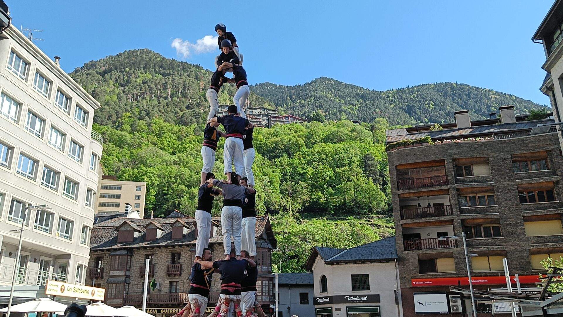 Un dels castells dels Xiquets del Serrallo.