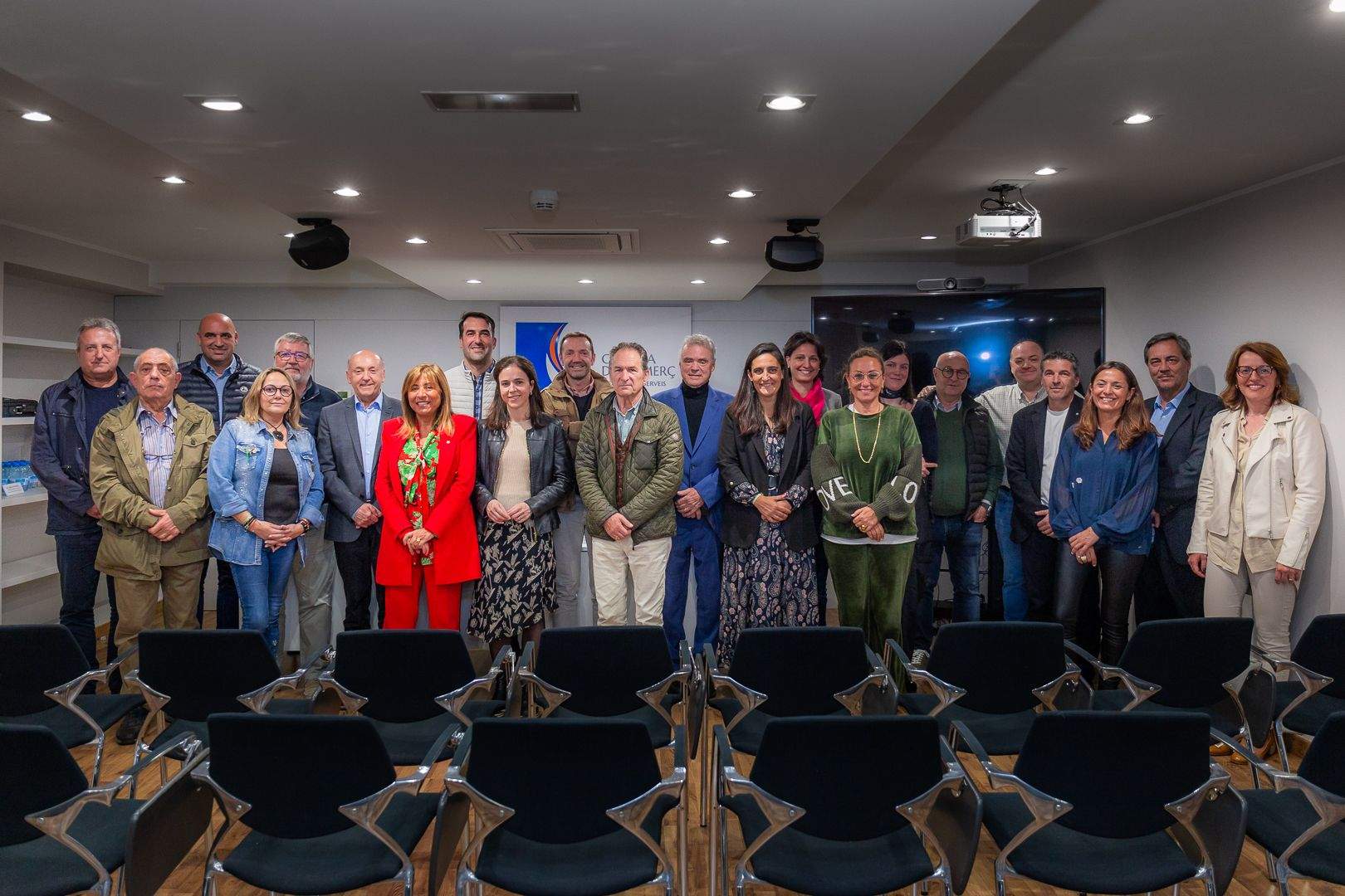 Els nous membres del ple de la Cambra.