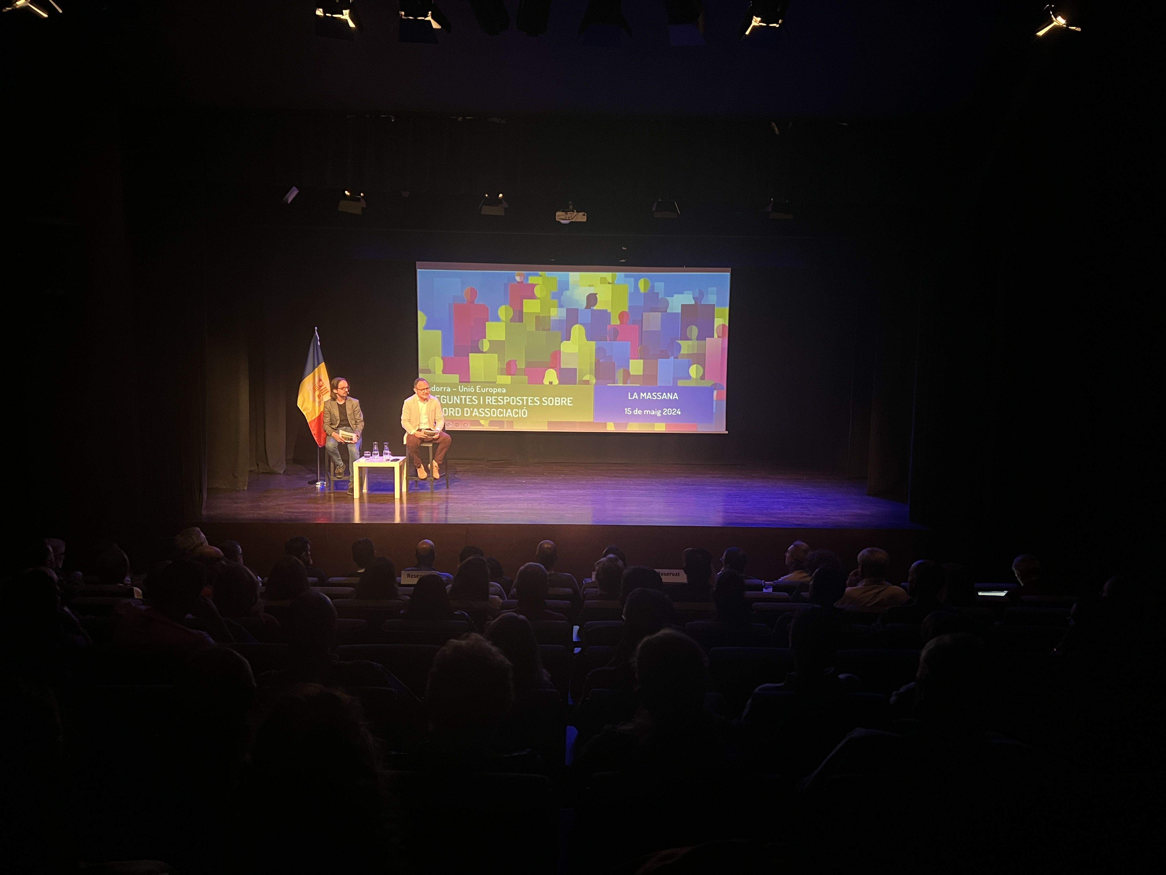 Una imatge de la trobada sobre la UE a les Fontetes.