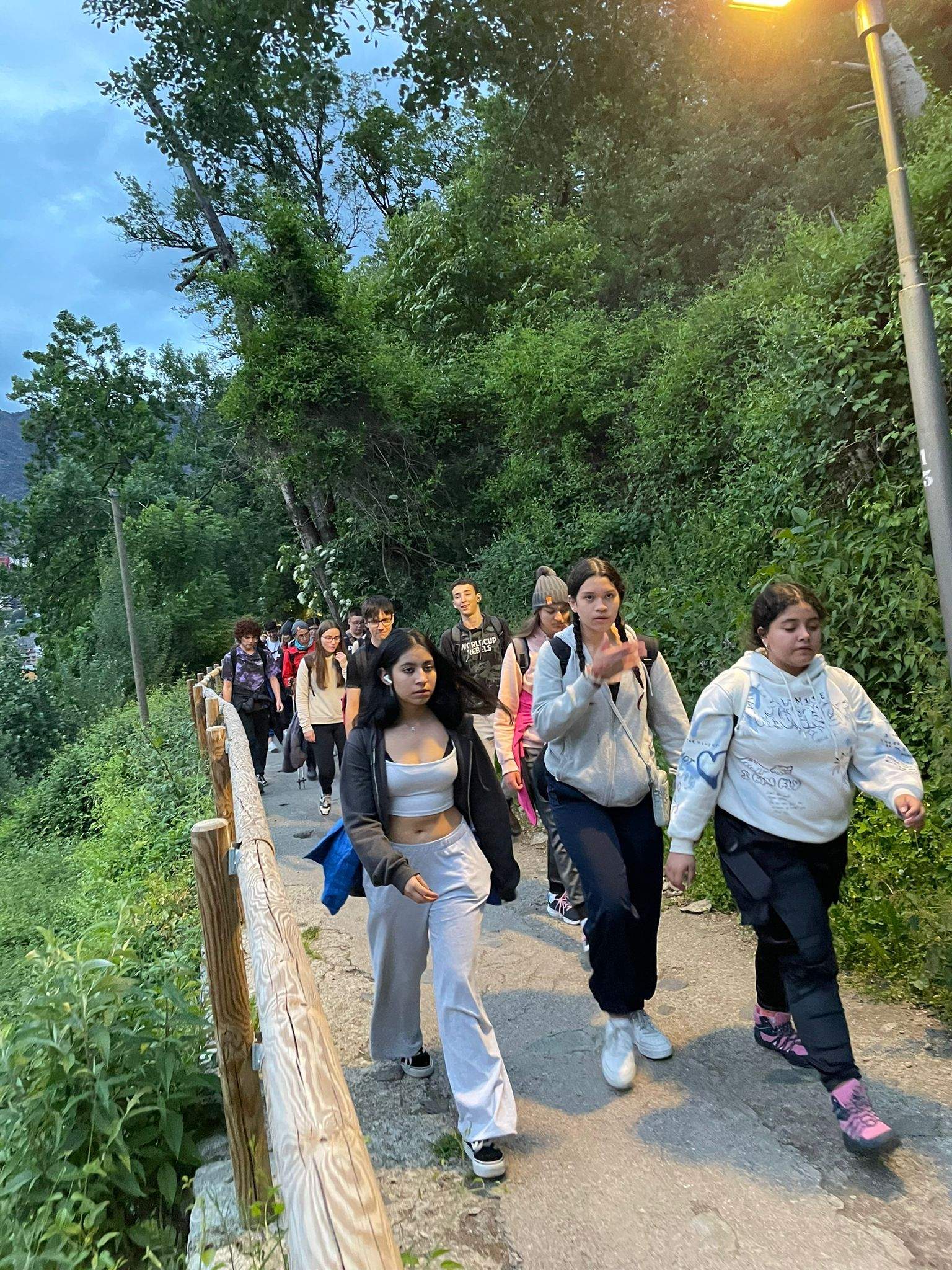 Un moment de l'inici de la caminada. Un moment de l'inici de la caminada.