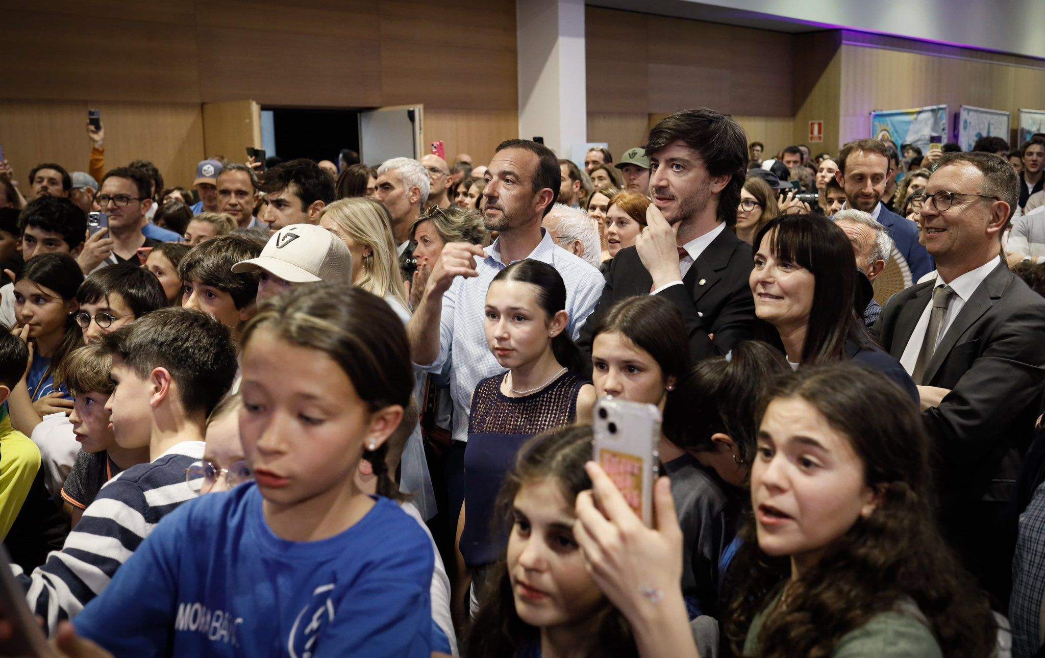 Jordi Torres, Carles Ensenyat i Mònica Bonell al Prat del Roure.
