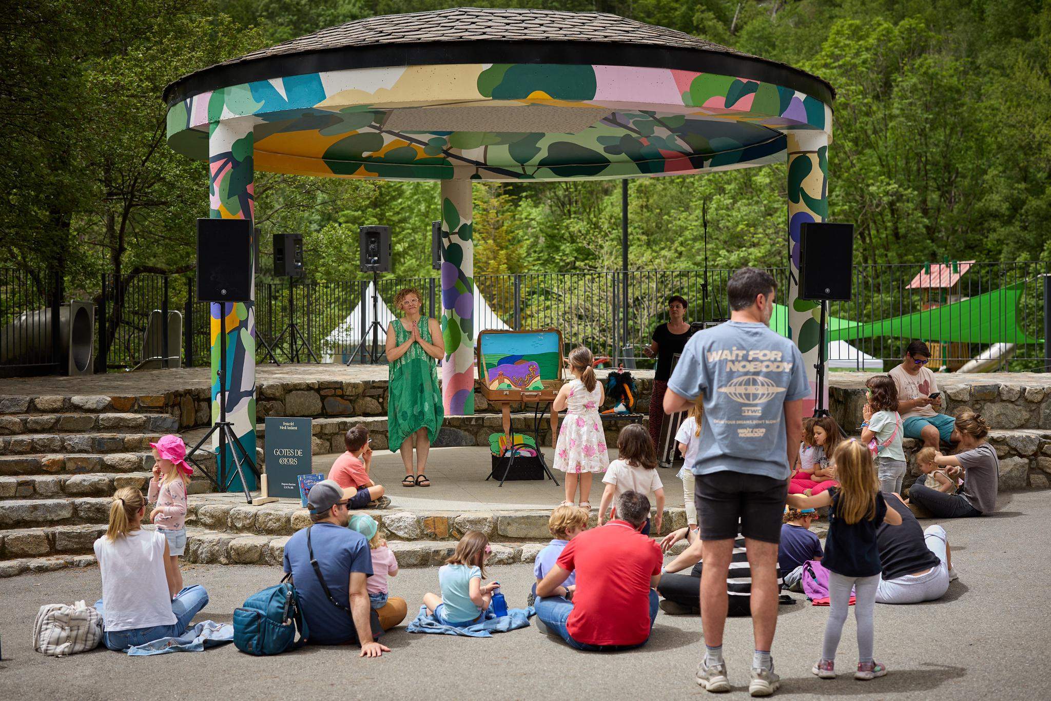 Activitats de la Festa del Medi Ambient al parc del Prat Gran de la Massana. Activitats de la Festa del Medi Ambient al parc del Prat Gran de la Massana.