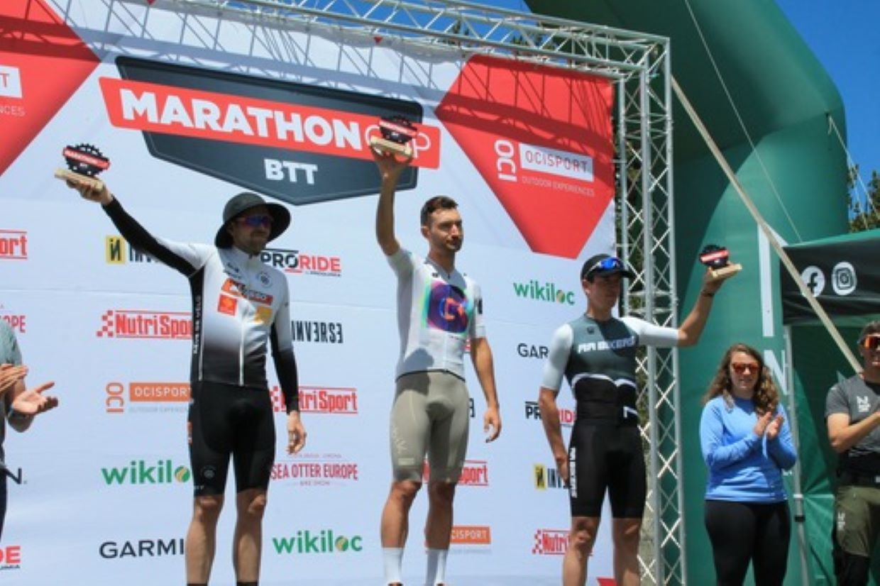 El podi amb els guanyadors de la Marathon Cup de Naturland.