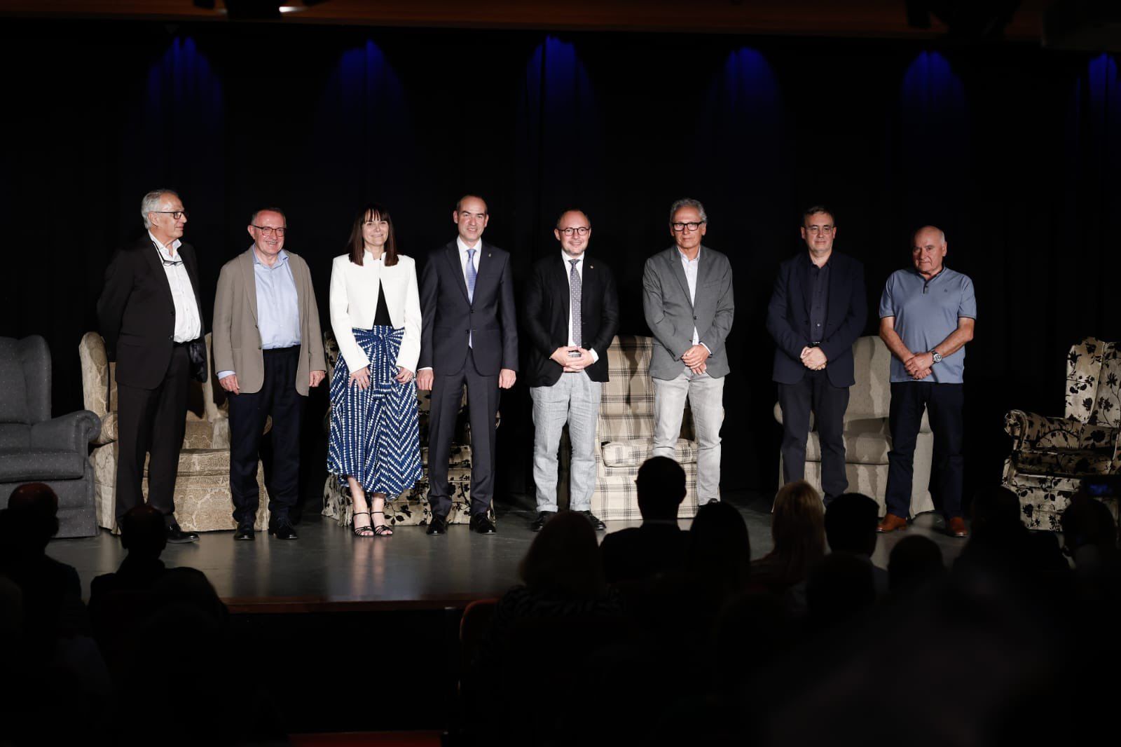 Autoritats i exresponsables del Palau de Gel. Autoritats i exresponsables del Palau de Gel.