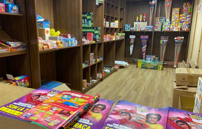 L'Armeria Andorrana ha superat les seves expectatives en quant a venta de petards. L'Armeria Andorrana ha superat les seves expectatives en quant a venta de petards.