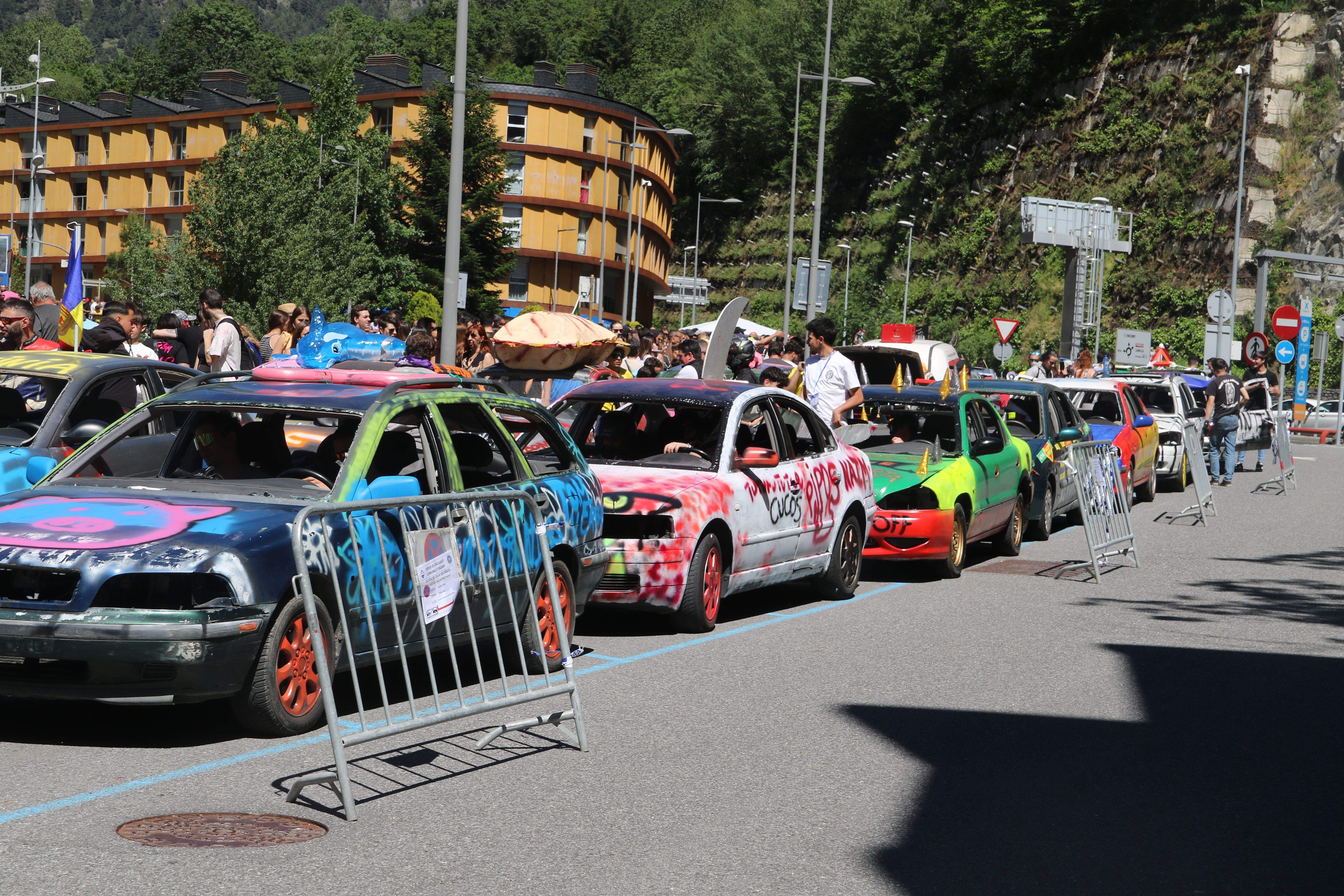 Esperant per accedir a la 'pista de ball'.