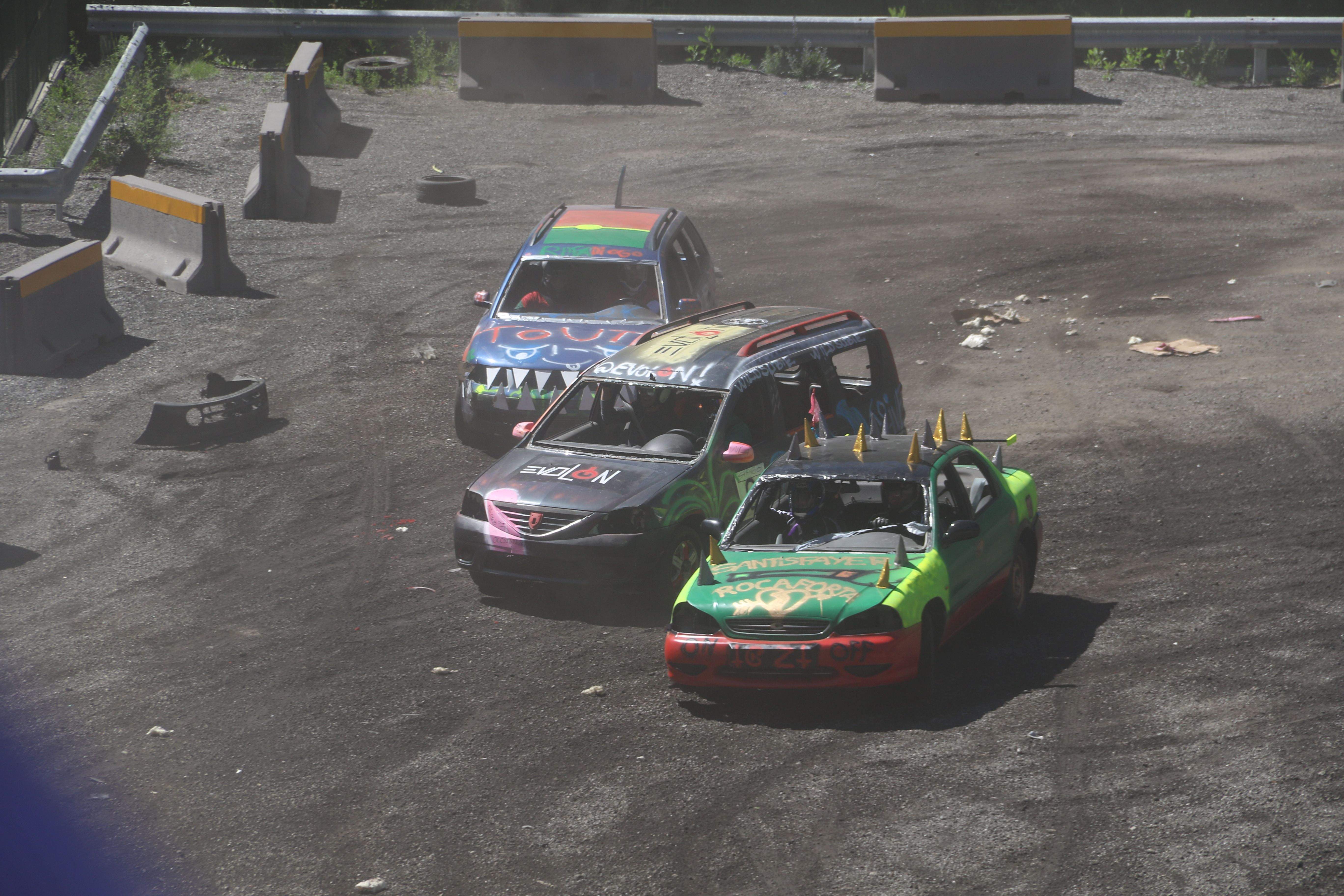 Els cotxes en plena efervescència.