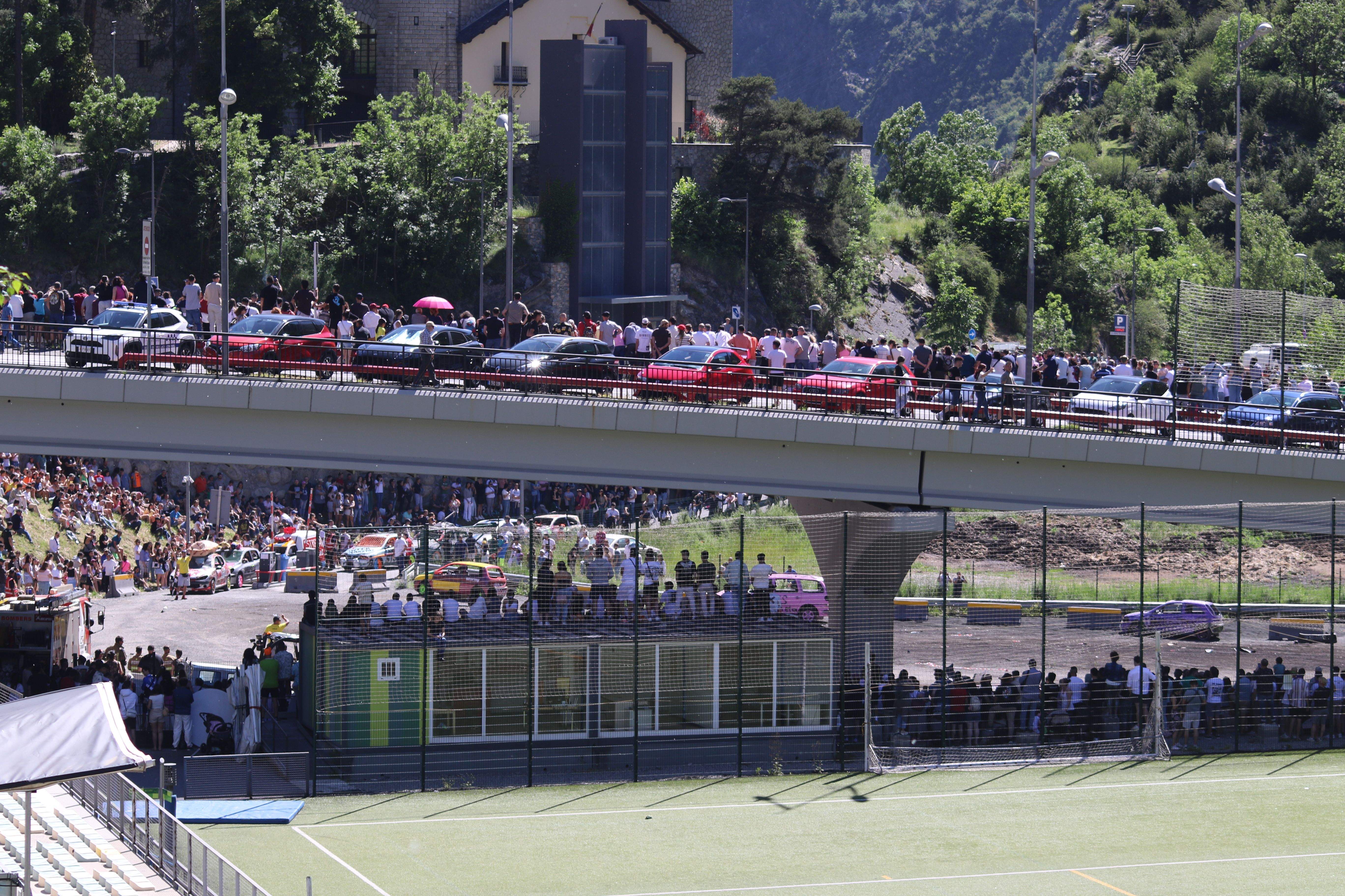 Una vista del vial de Prada de Moles.