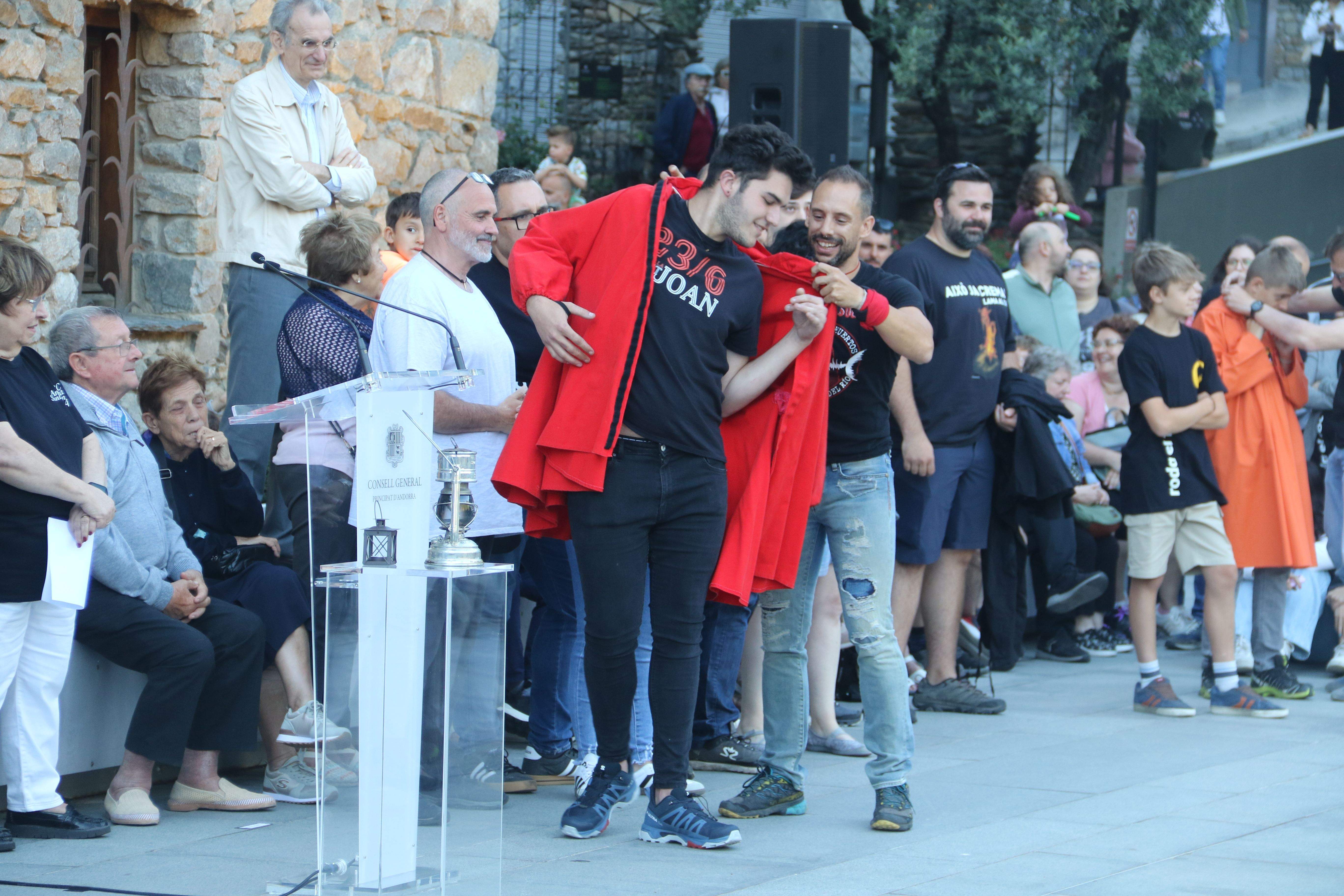 Les falles de Rosa Ferrer Altaveu el diari digital d'Andorra