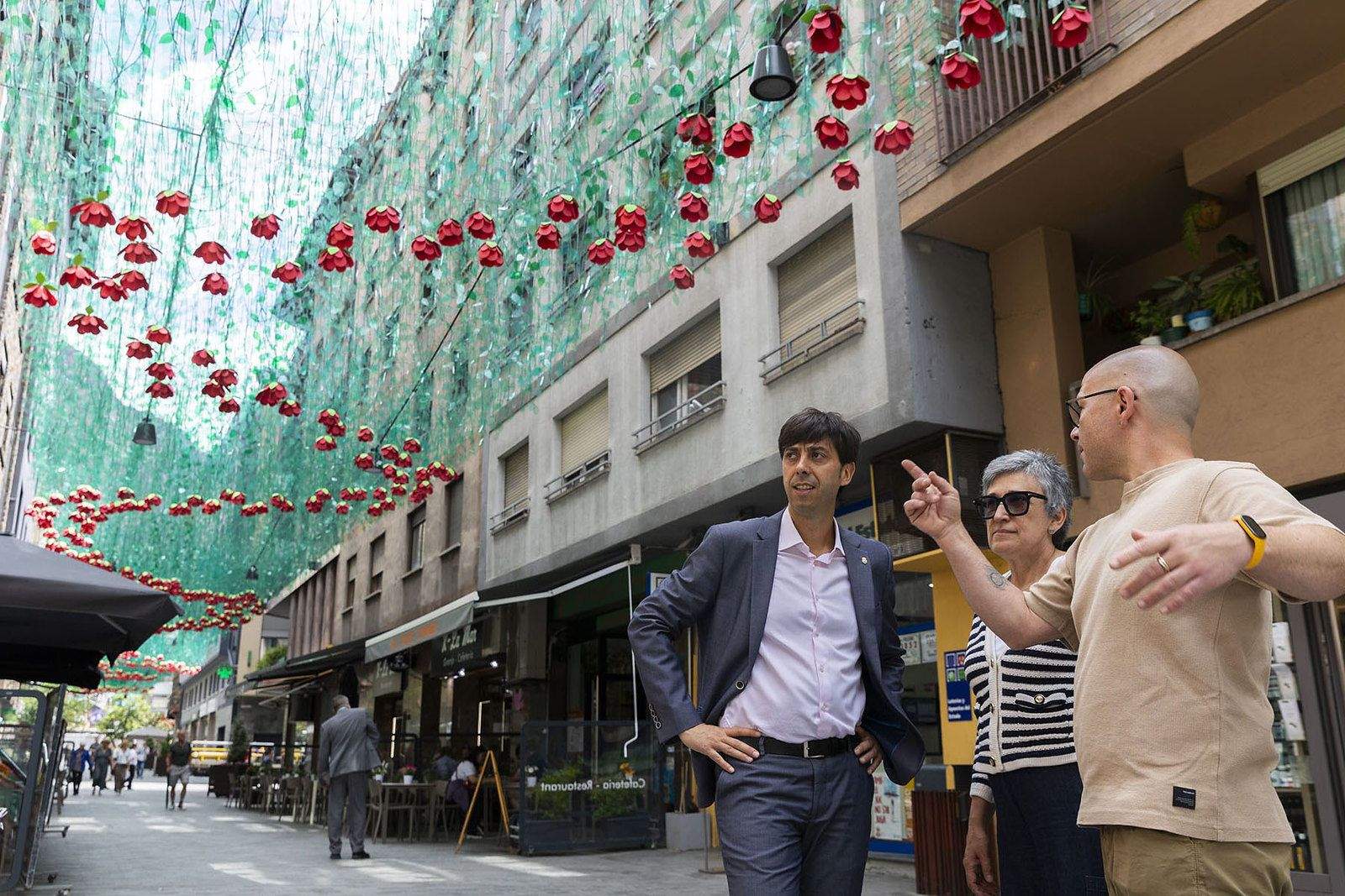Sergi González i Rosa Pascuet al carrer Callaueta.