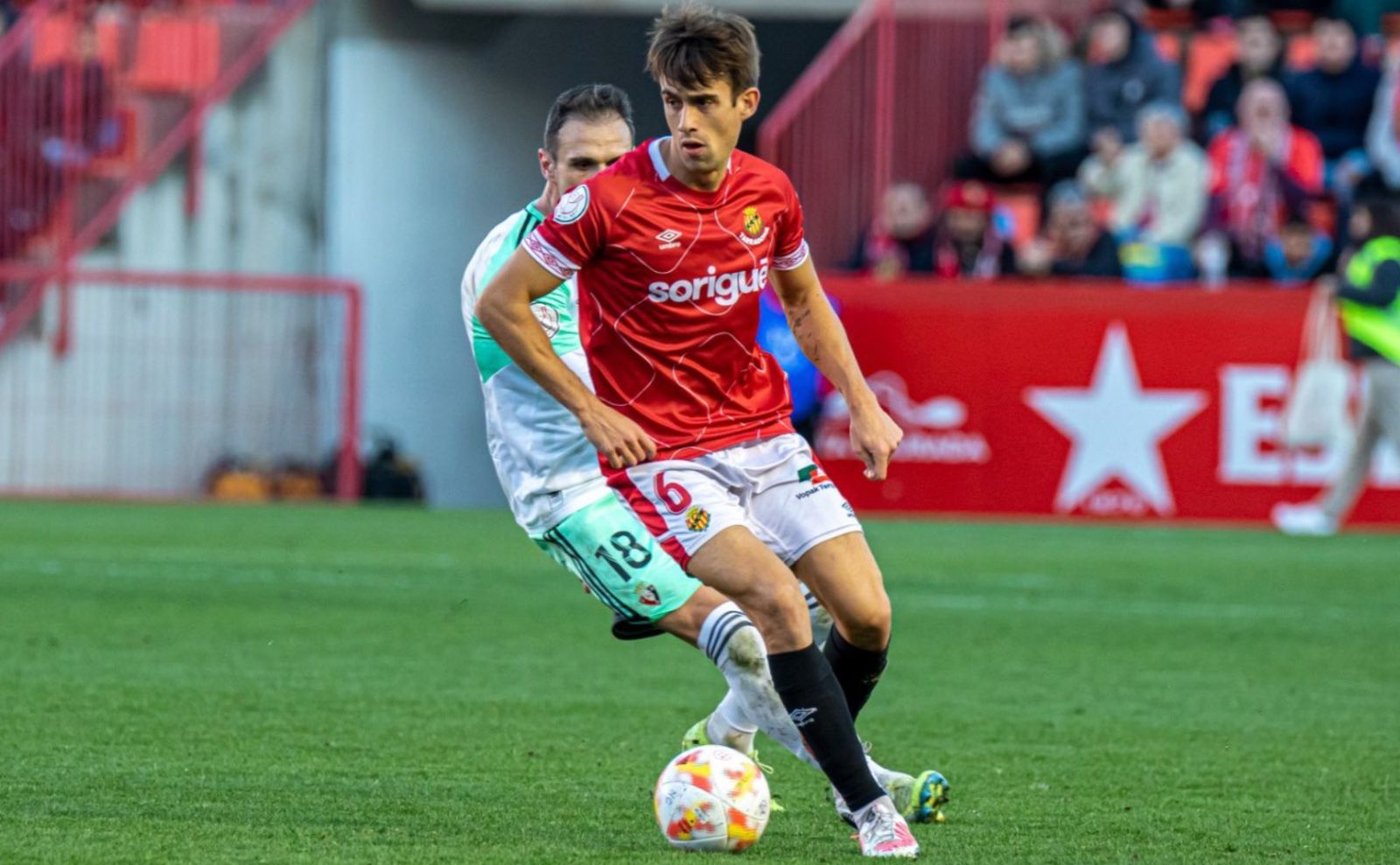 Ander Gorostidi, en un duel d'aquesta temporada.