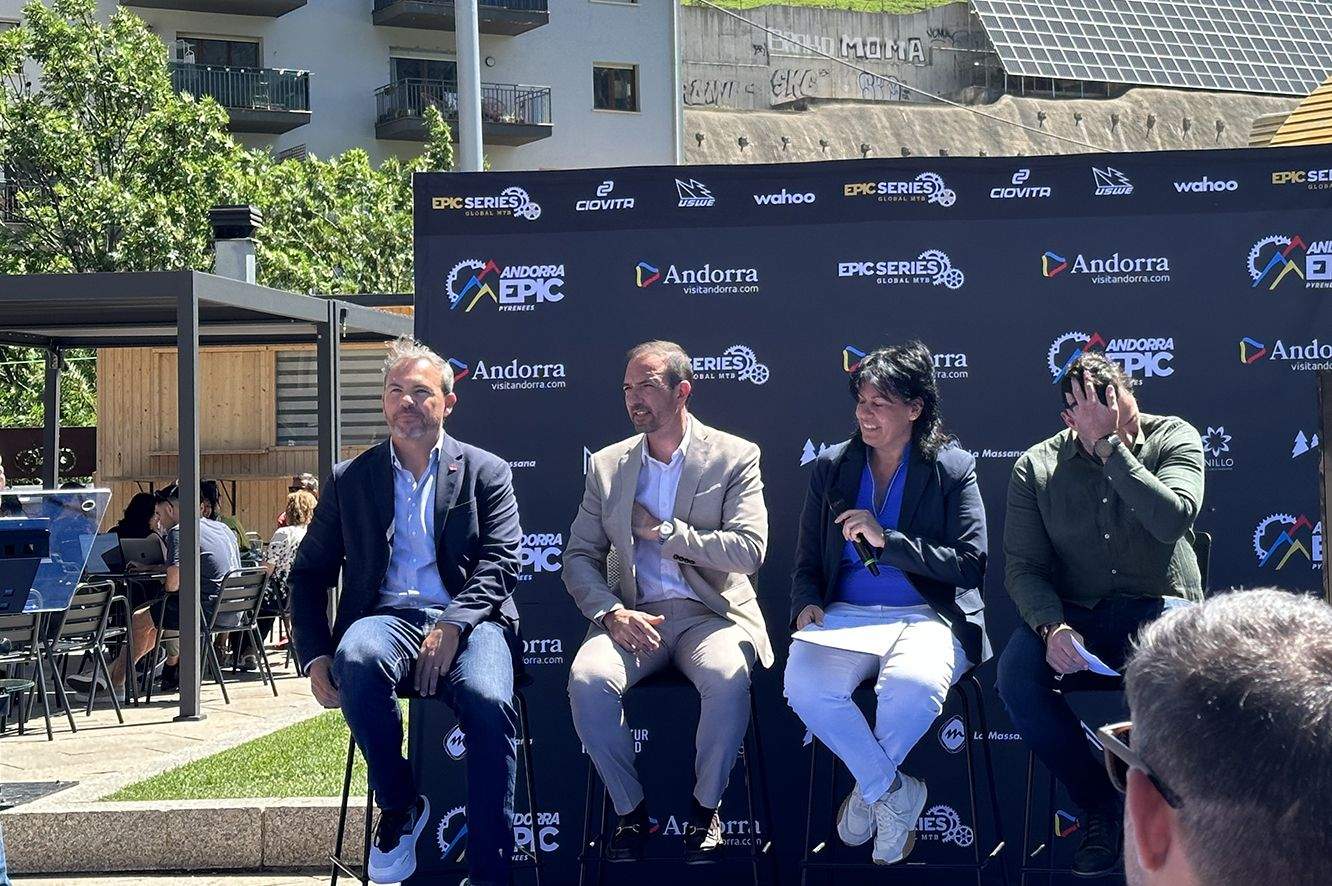 Torres durant l'acte de presentació de l’Andorra Epic Pyrenees 2024.