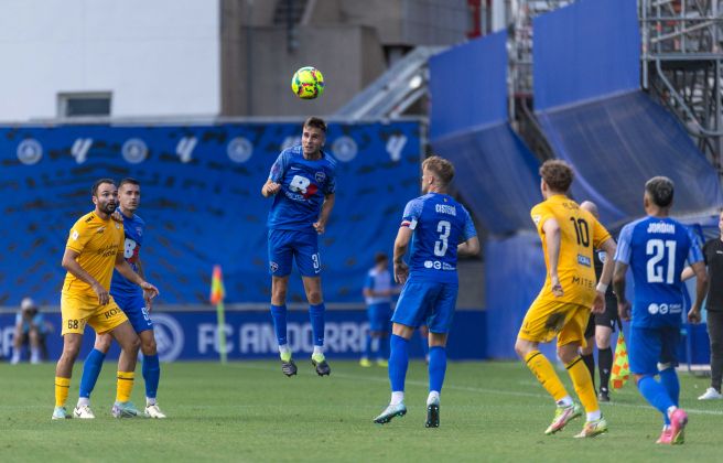 L'Atlètic Escaldes ha estat contundent a pilota parada. L'Atlètic Escaldes ha estat contundent a pilota parada.