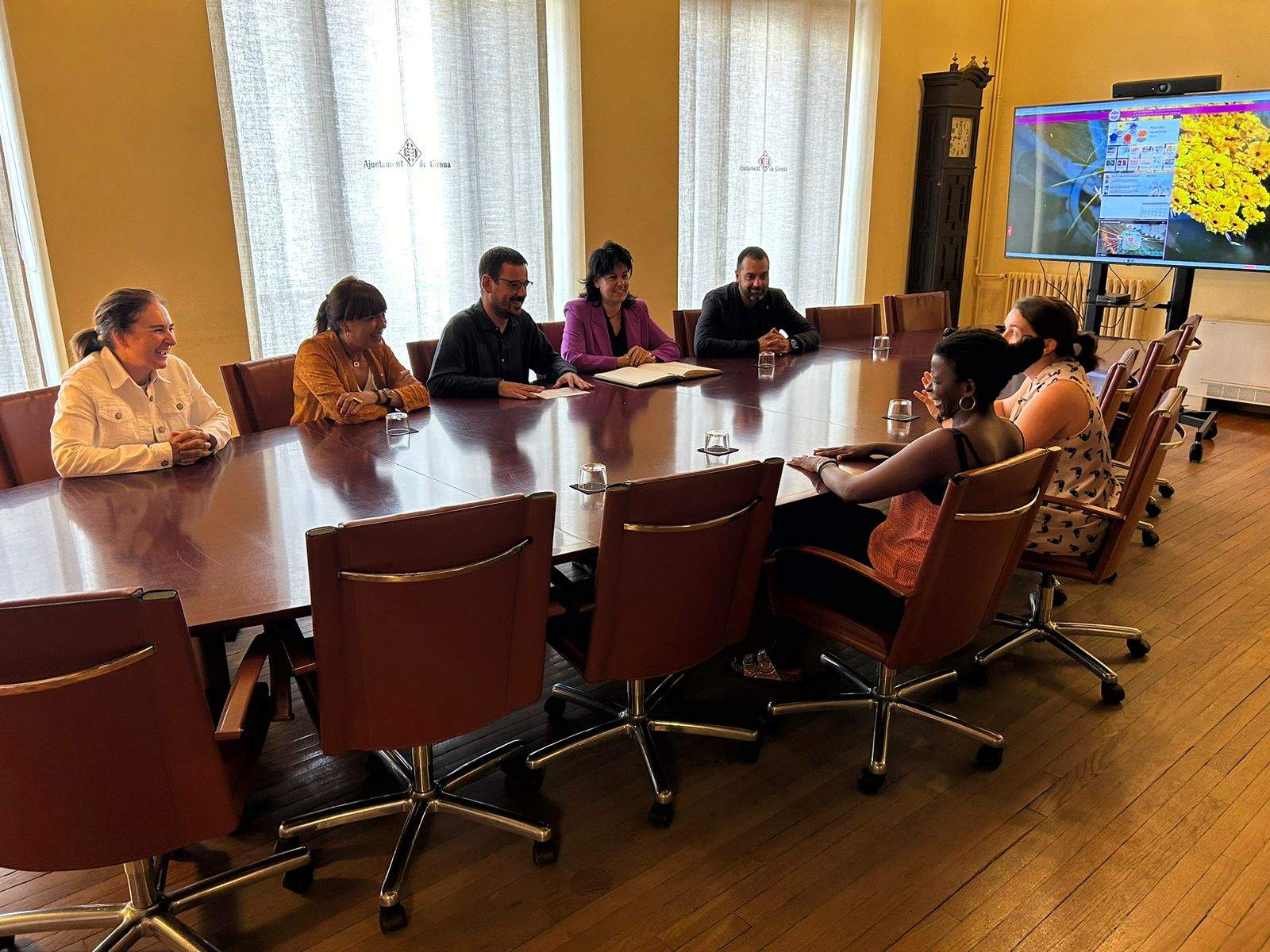 La ònsol major de la Massana, Eva Sansa, ha visitat l’ajuntament de Girona on s’ha reunit amb el seu alcalde, Lluc Salellas.