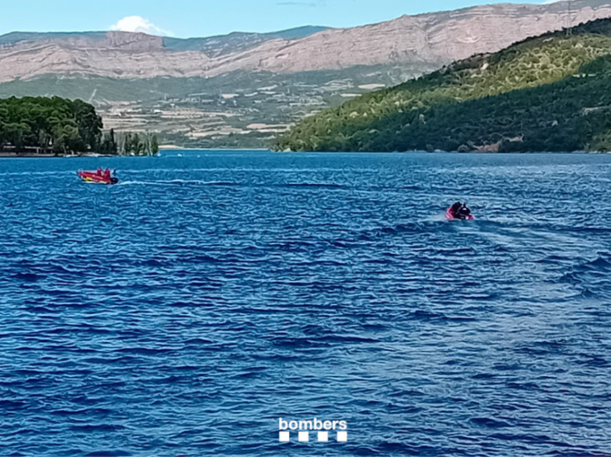 Bombers andorrans participen en la recerca del menor a la presa de Talarn.