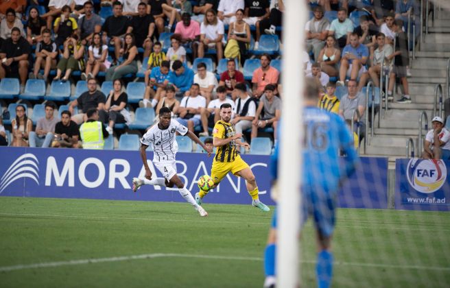 Els davanters del Midtjylland han estat molt complicats de controlar. 