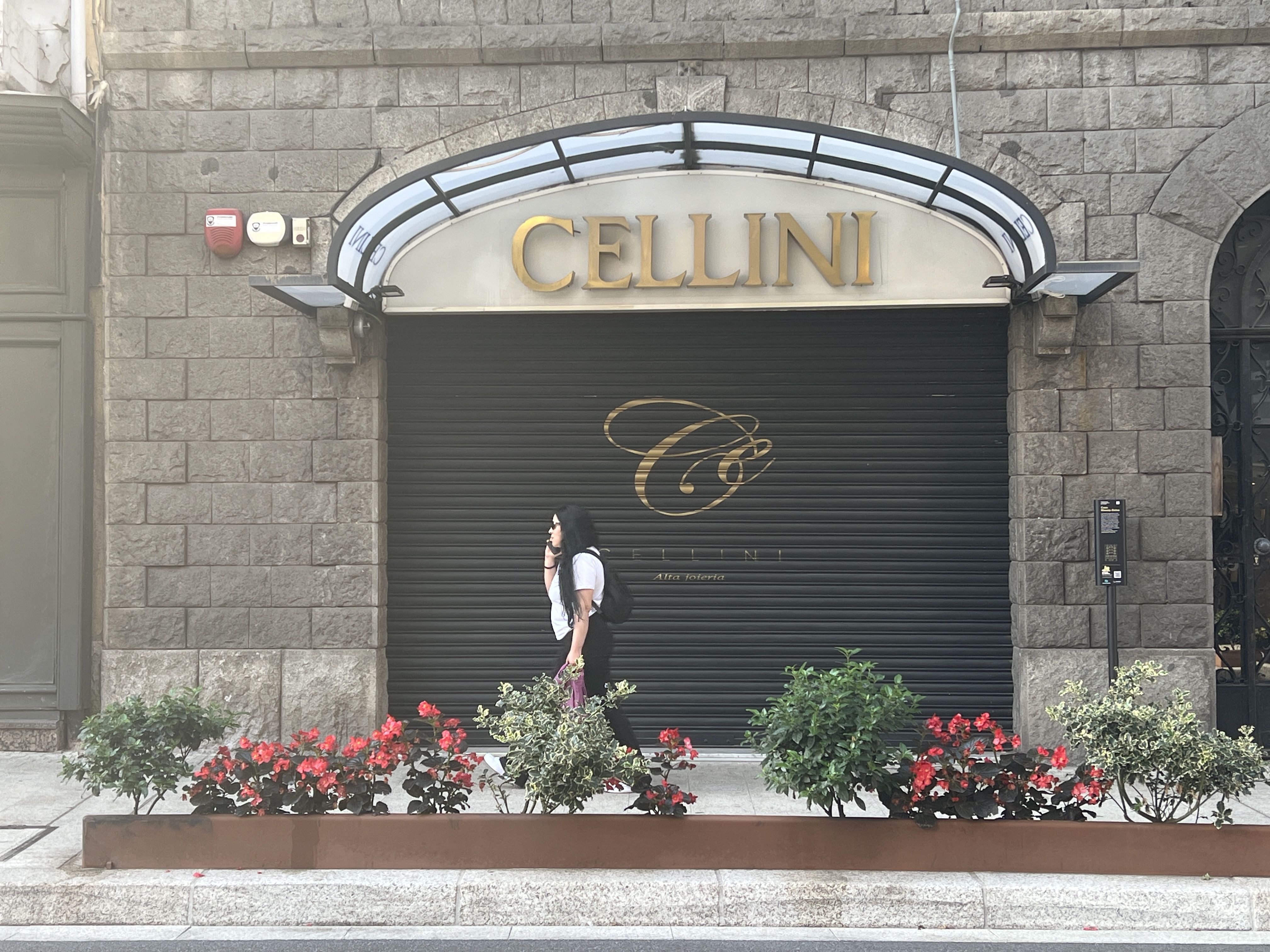 La joieria fa uns quants dies que roman tancada ja.