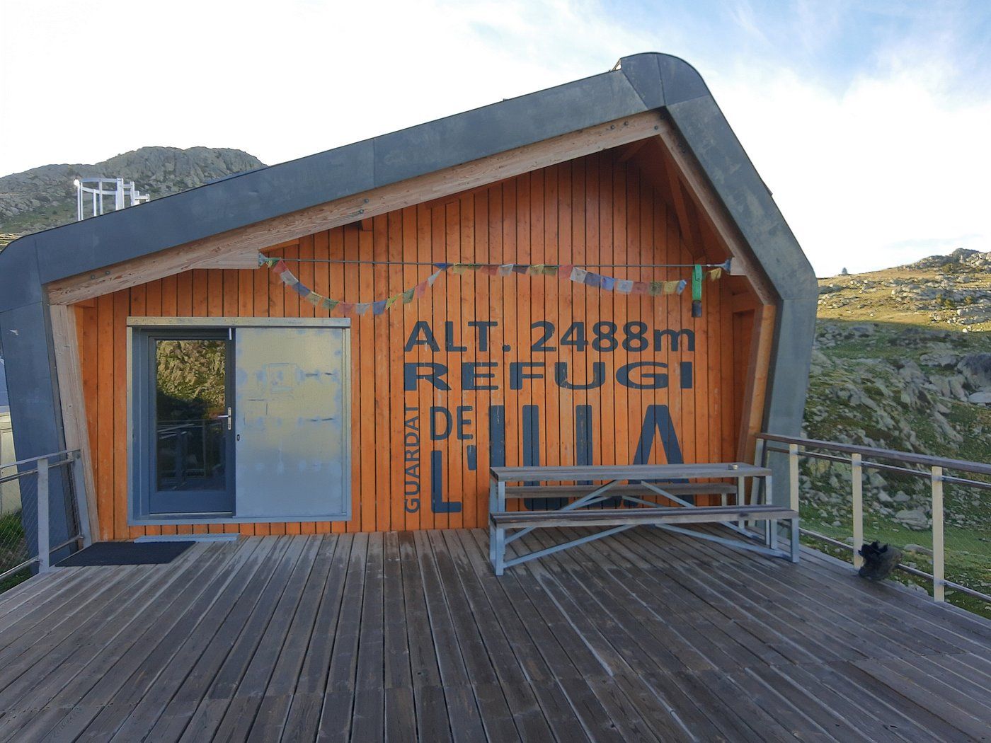 Una imatge del refugi de l'Illa, a la vall del Madriu.