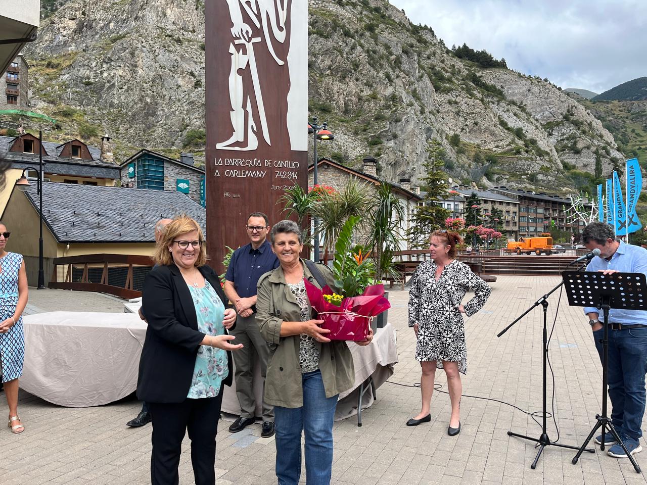 Entrega dels premis del concurs 'Florim la parròquia'.