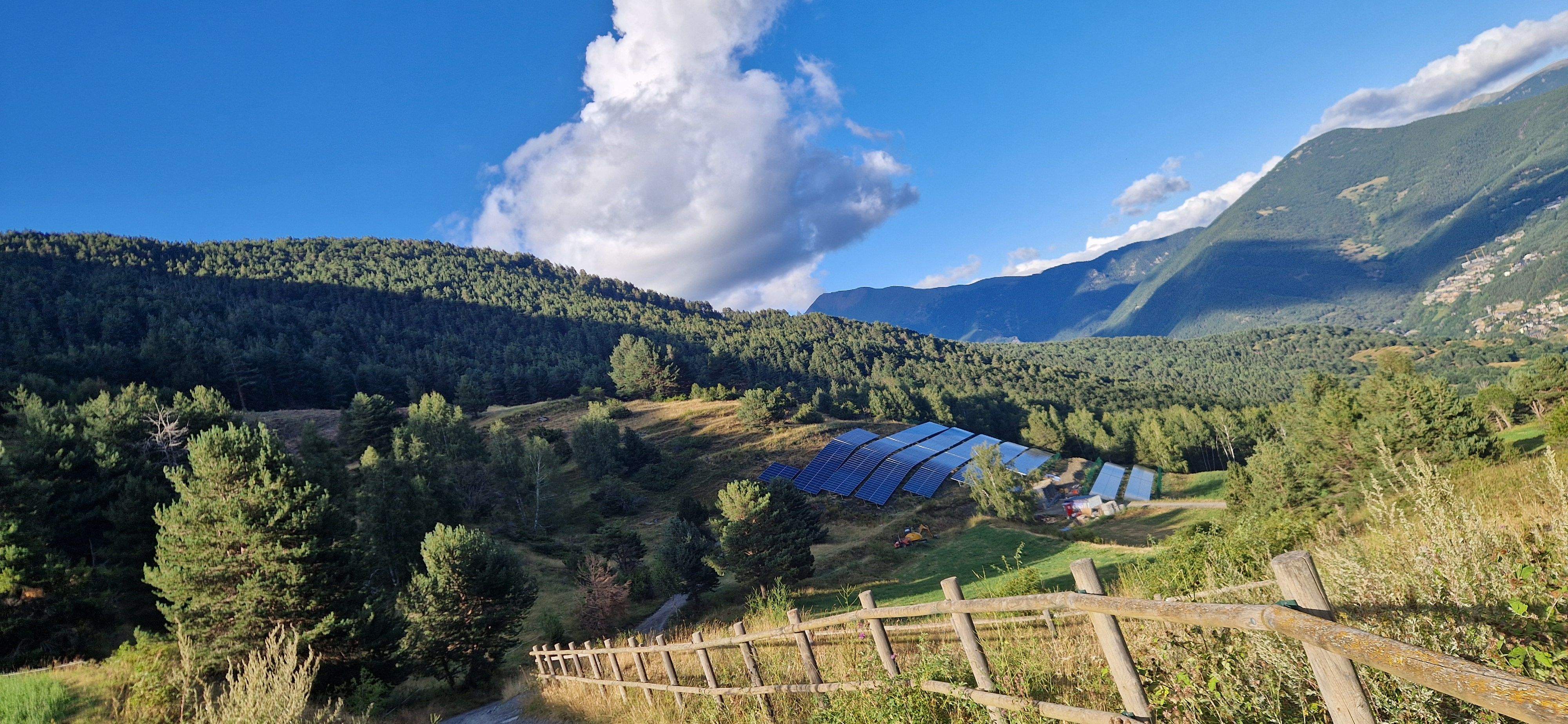 El futur parc solar ja és ben visible.
