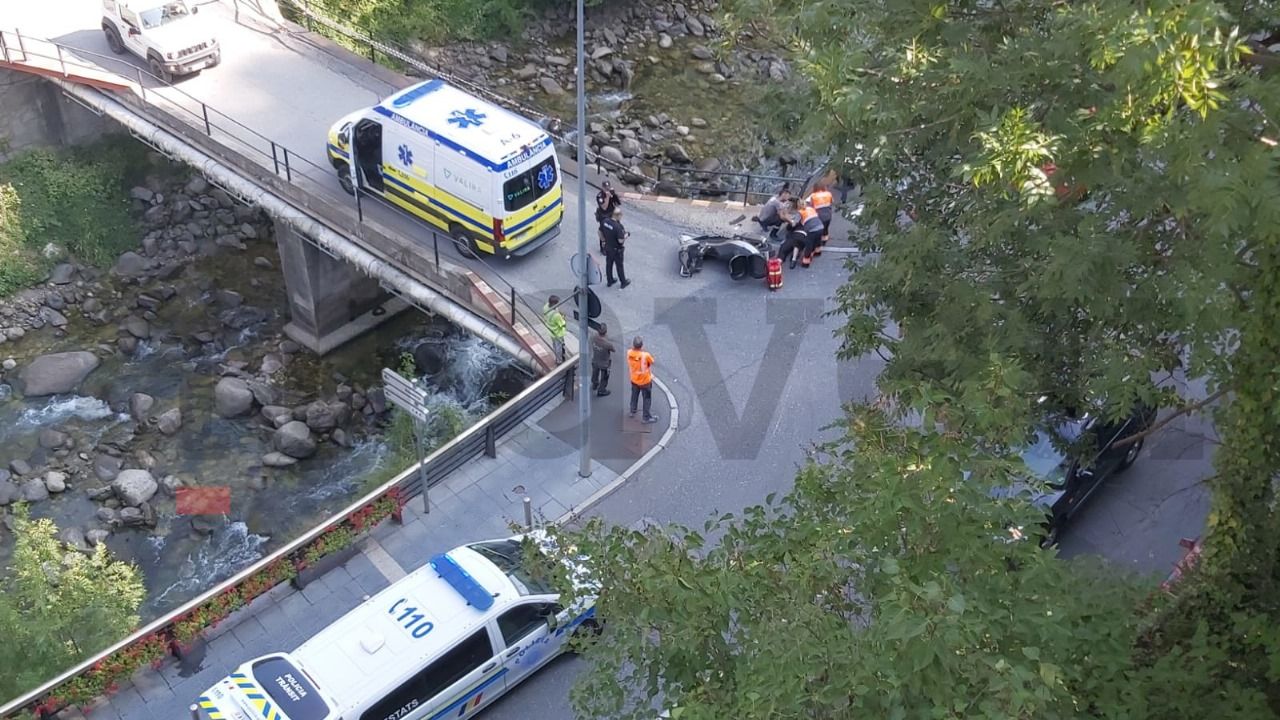 Accident a l'avinguda del Pont de la Tosca.