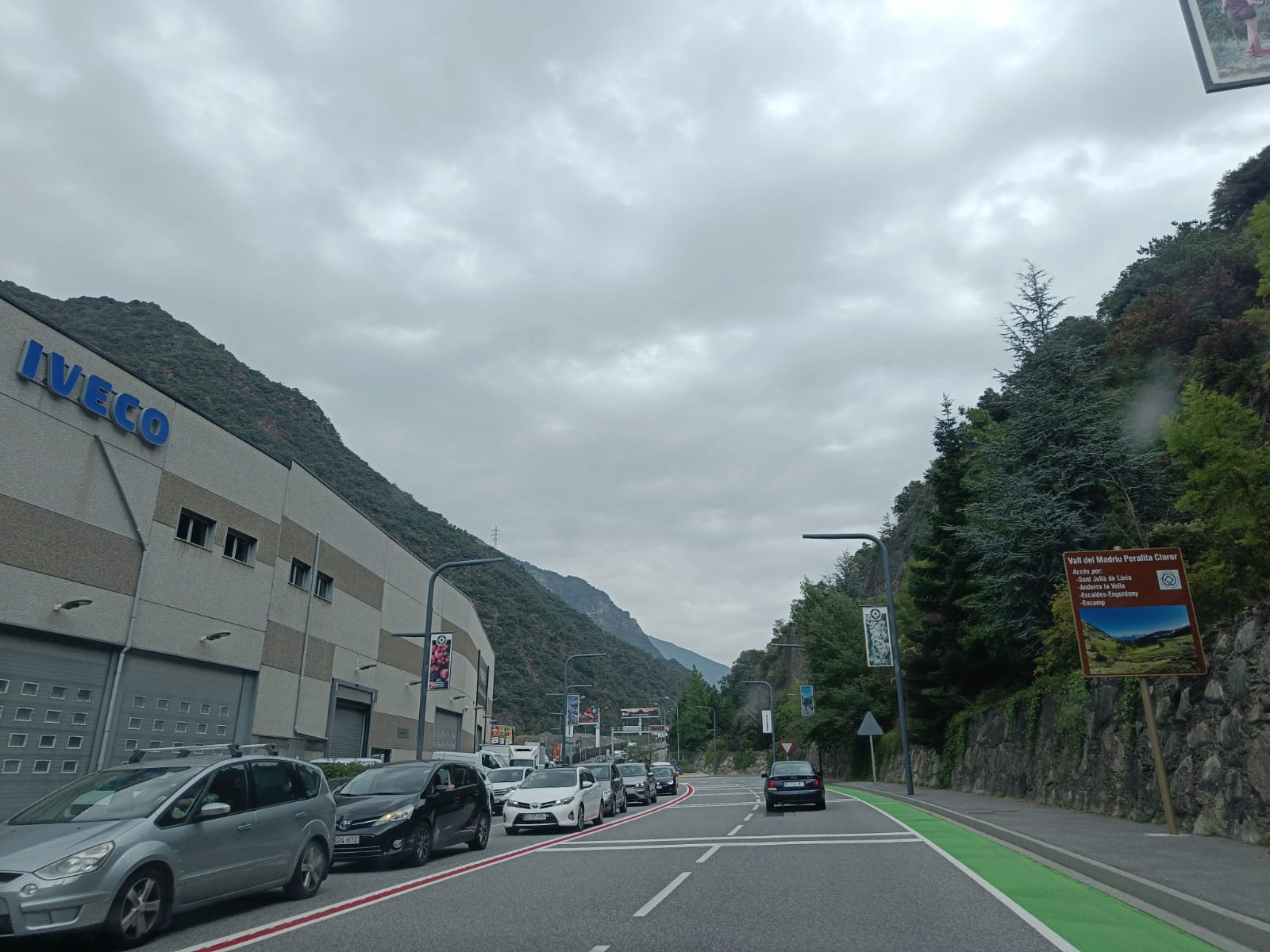 Les retencions de sortida del país a la frontera del riu Runer.