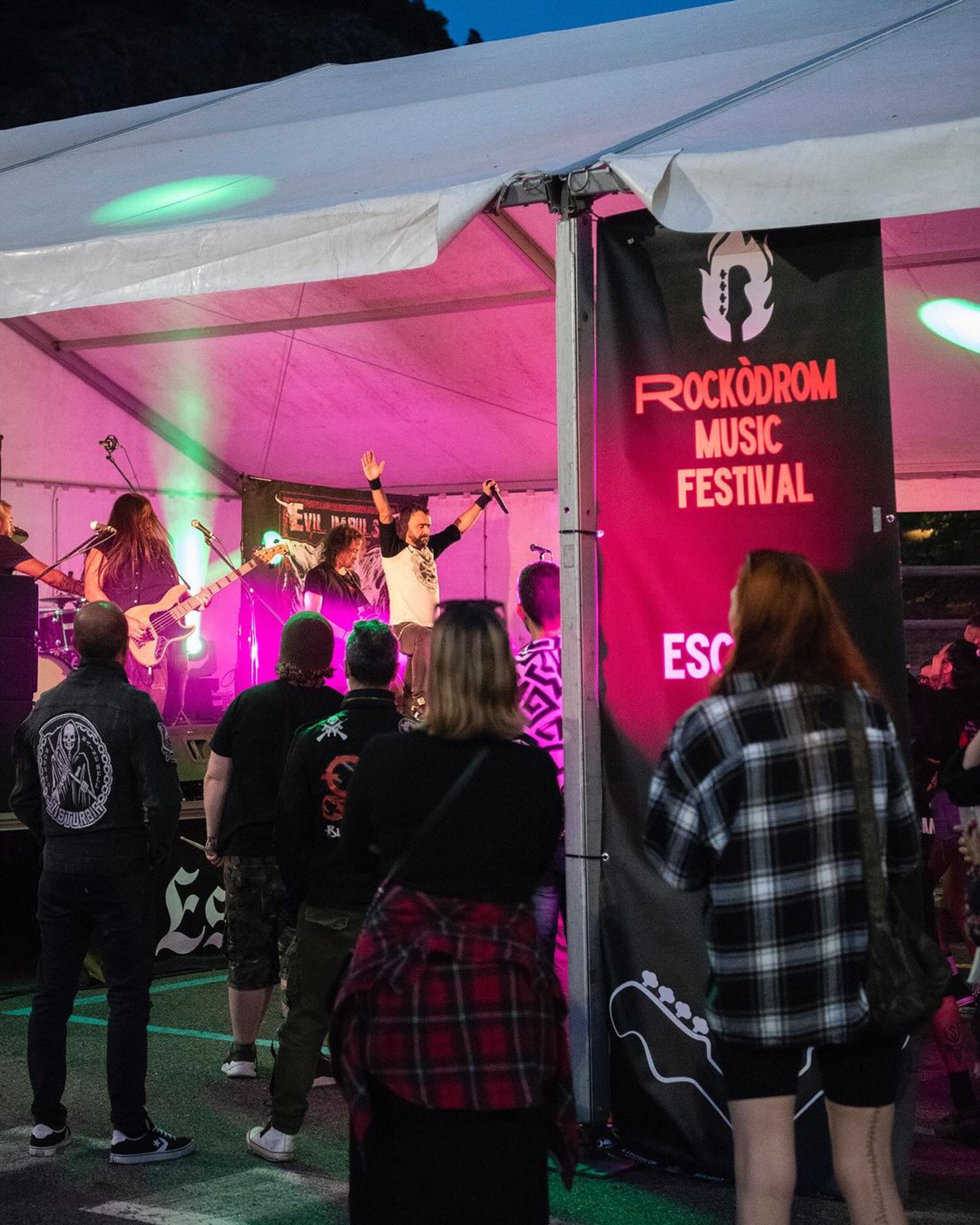 Una de les actuacions al Rockòdrom. Una de les actuacions al Rockòdrom.