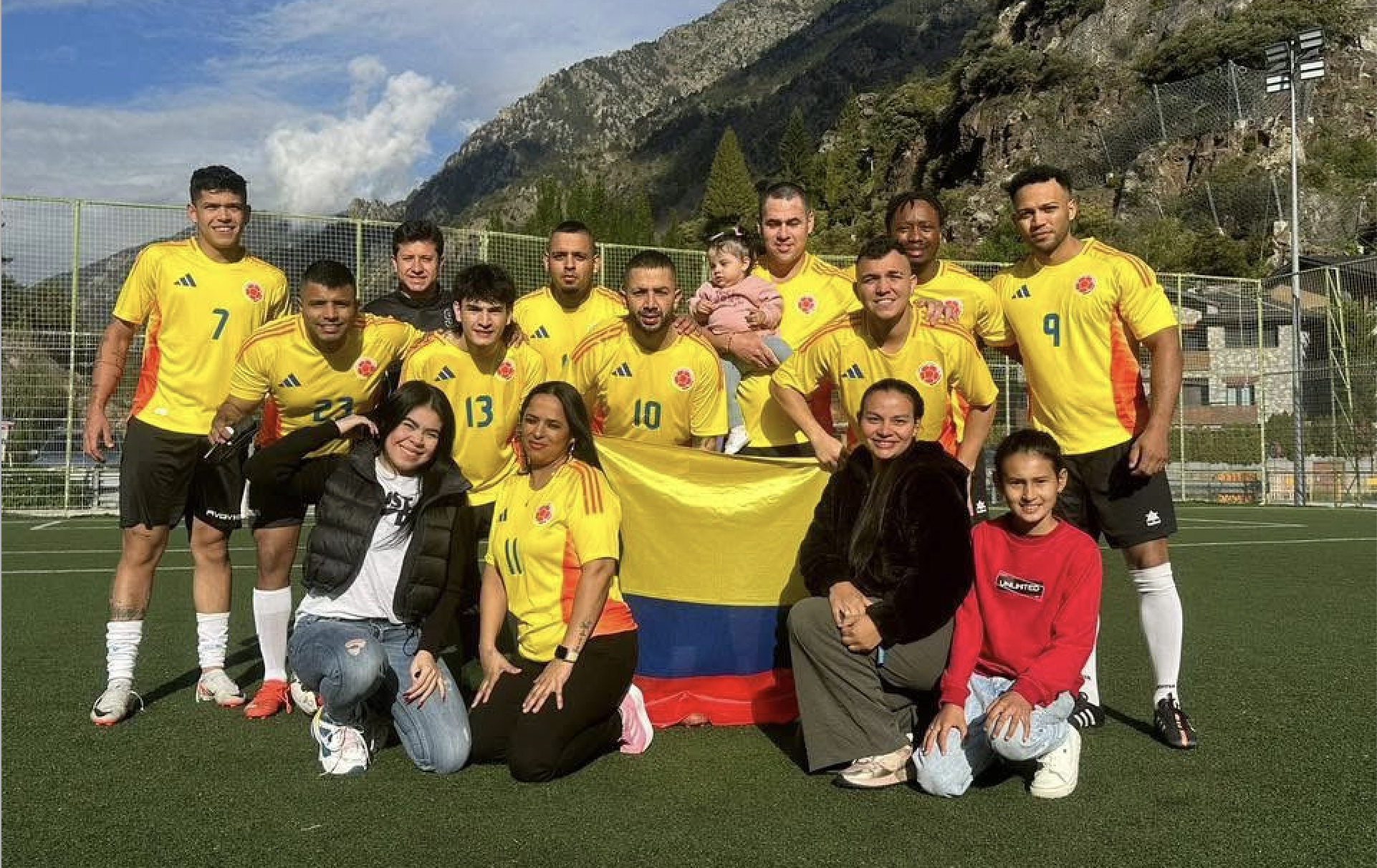 L'associació 'Colombianos en Andorra' durant una de les trobades.
