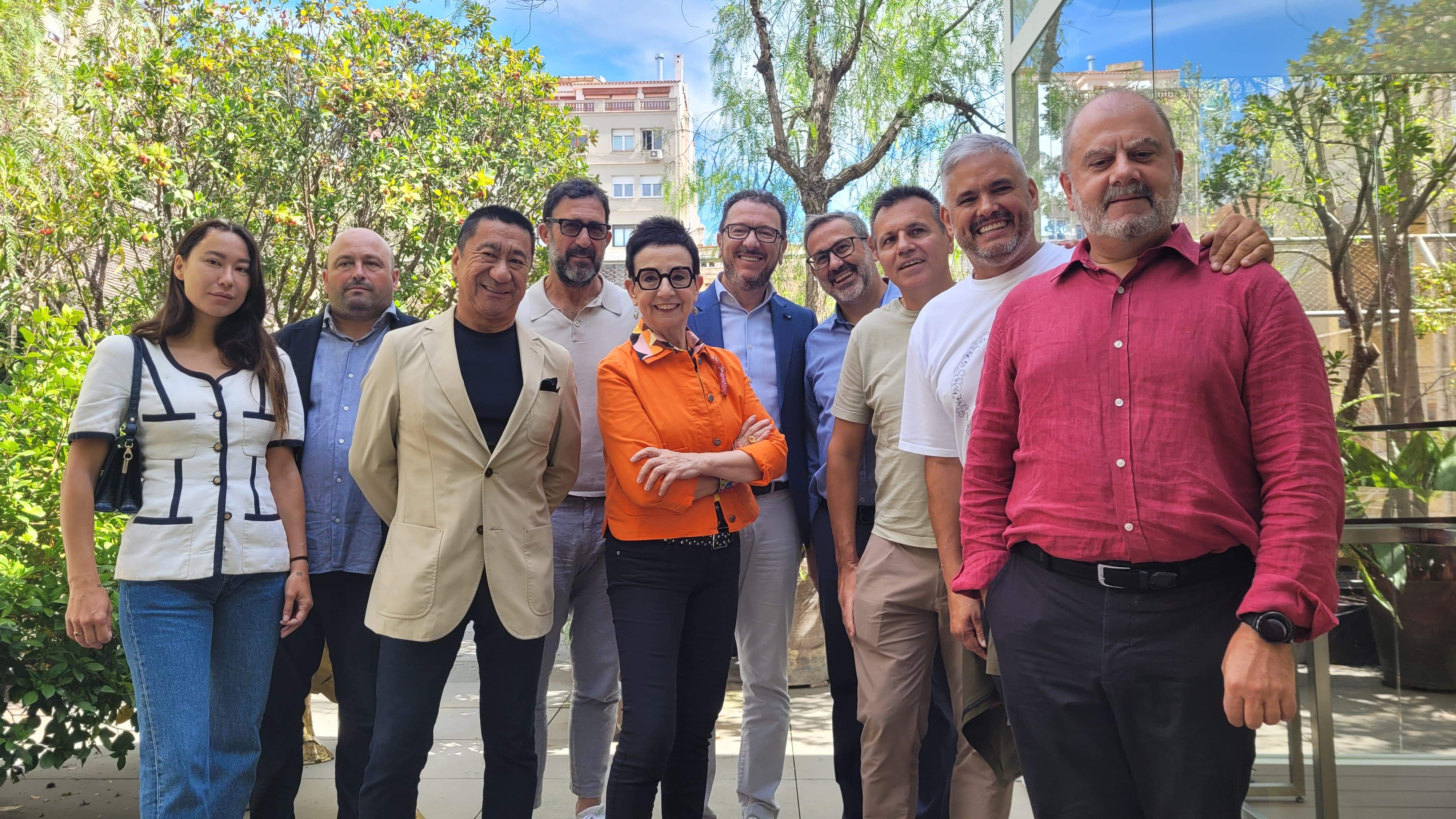 Carme Ruscalleda al centre de la imatge amb altres participants a la presentació de l'Andorra Taste.