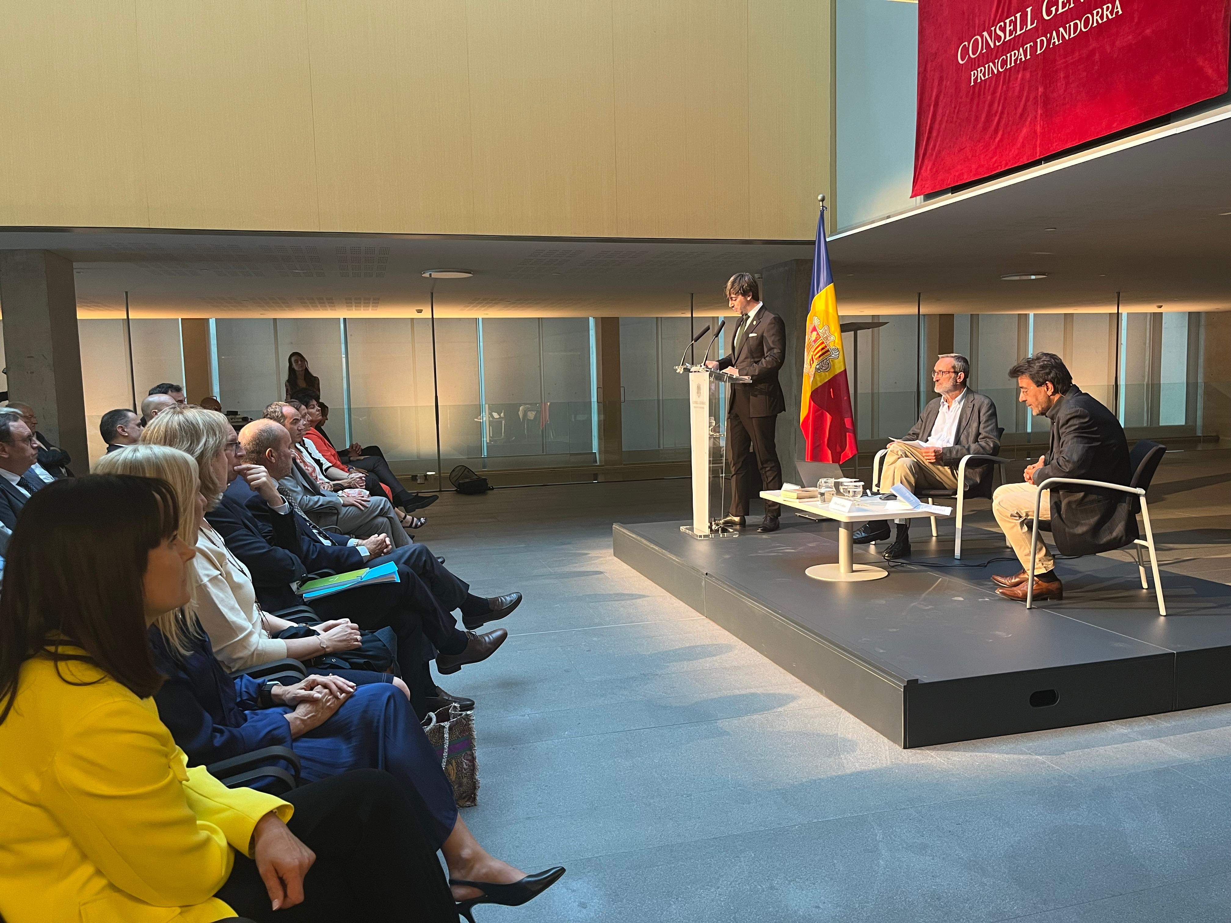 Presentació del treball de Jordi Guillamet amb el llistat de tots els síndics, subsíndics, consellers i cònsols des de l'any 1133 fins a l'any 2023.