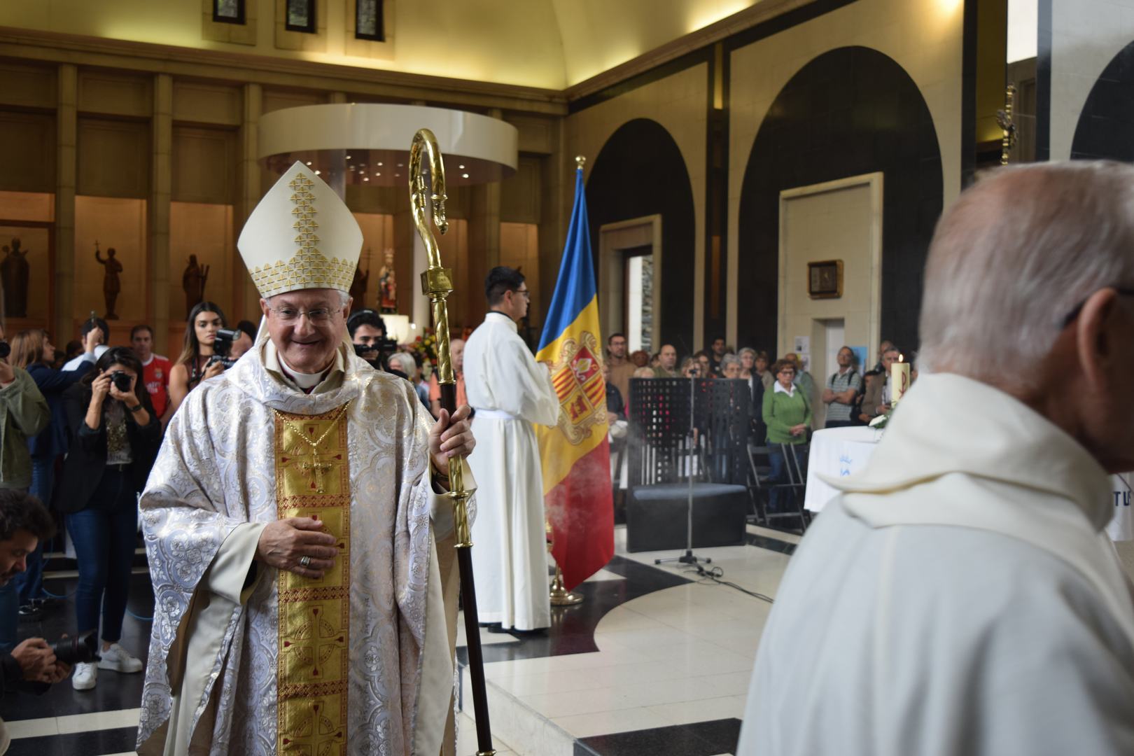 Joan-Enric Vives durant la missa del dia de Meritxell.