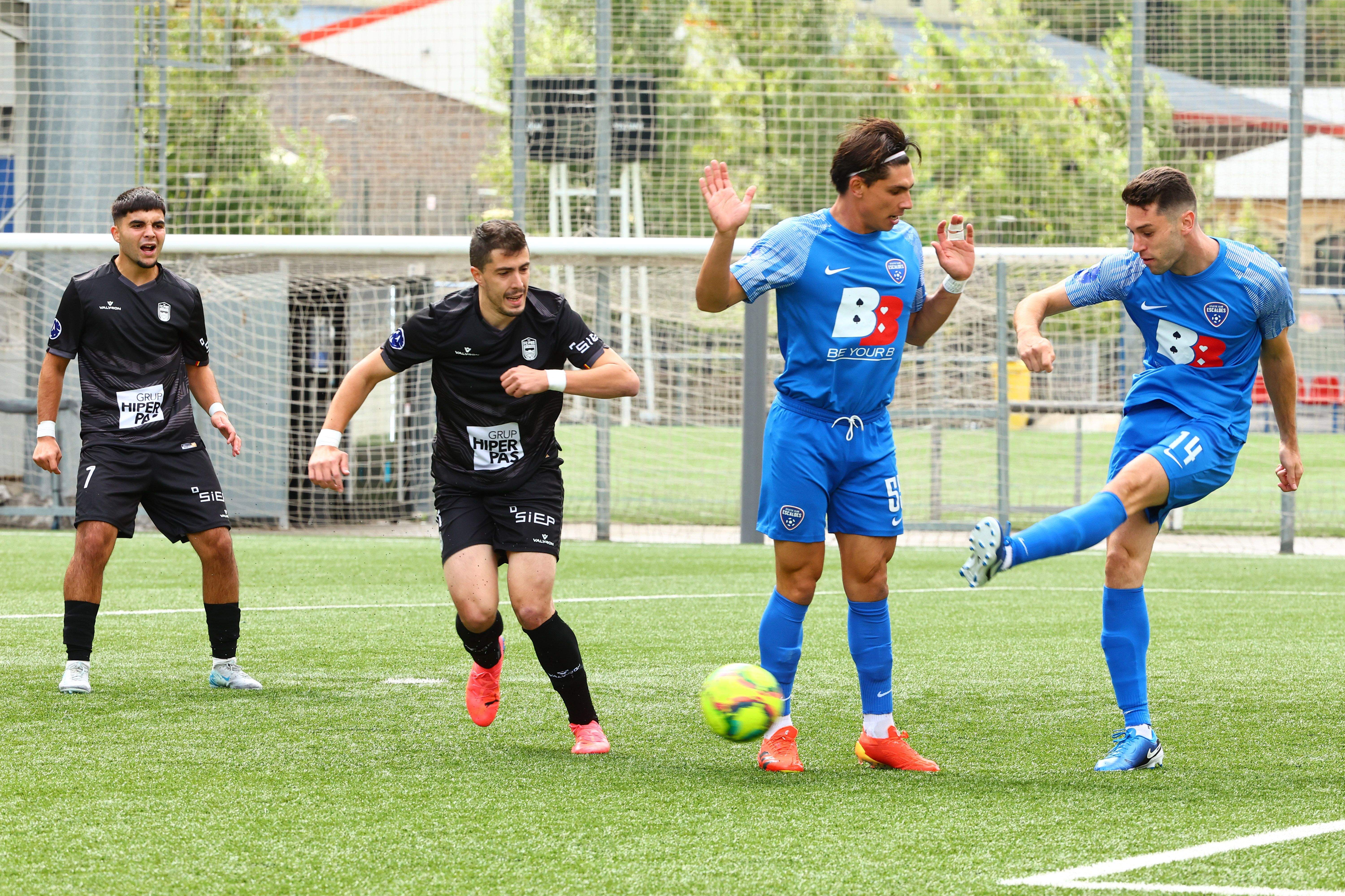 Un Atlètic Escaldes al complet ha vençut al Pas de la Casa. 