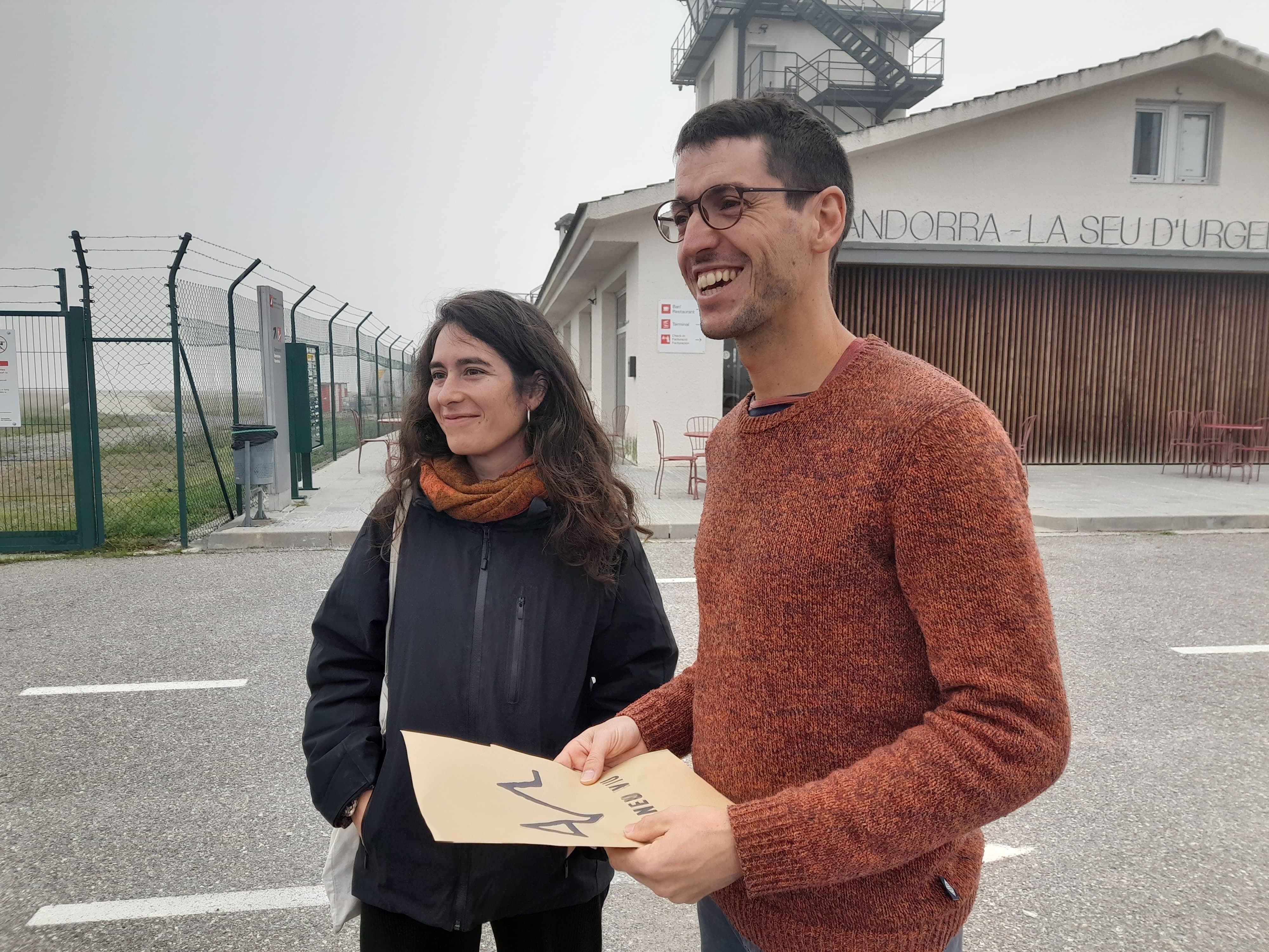 Júlia Leigh i Arnau Corberó, membres de la plataforma Pirineu Viu.
