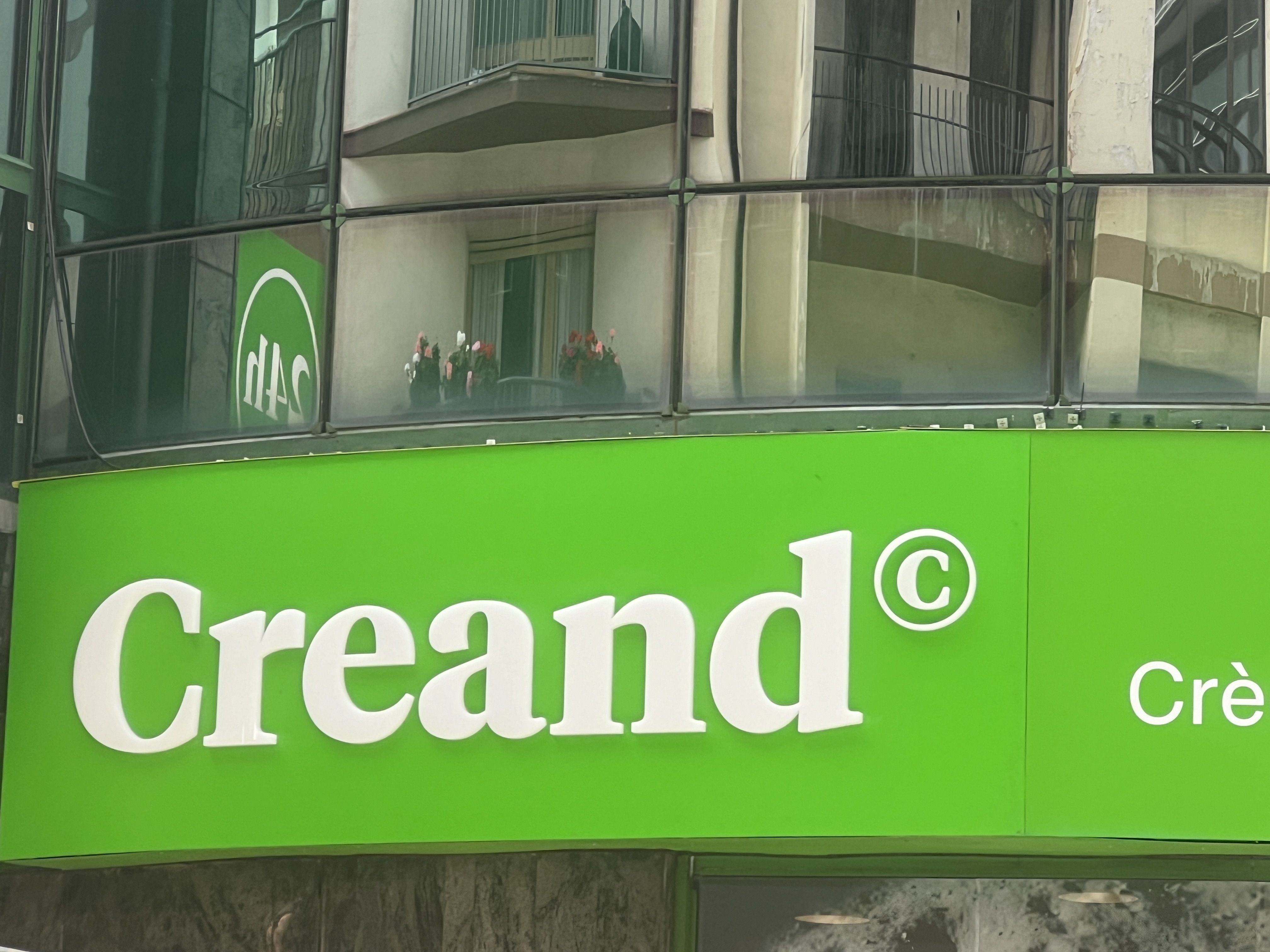 Un rètol de Creand Crèdit Andorrà.