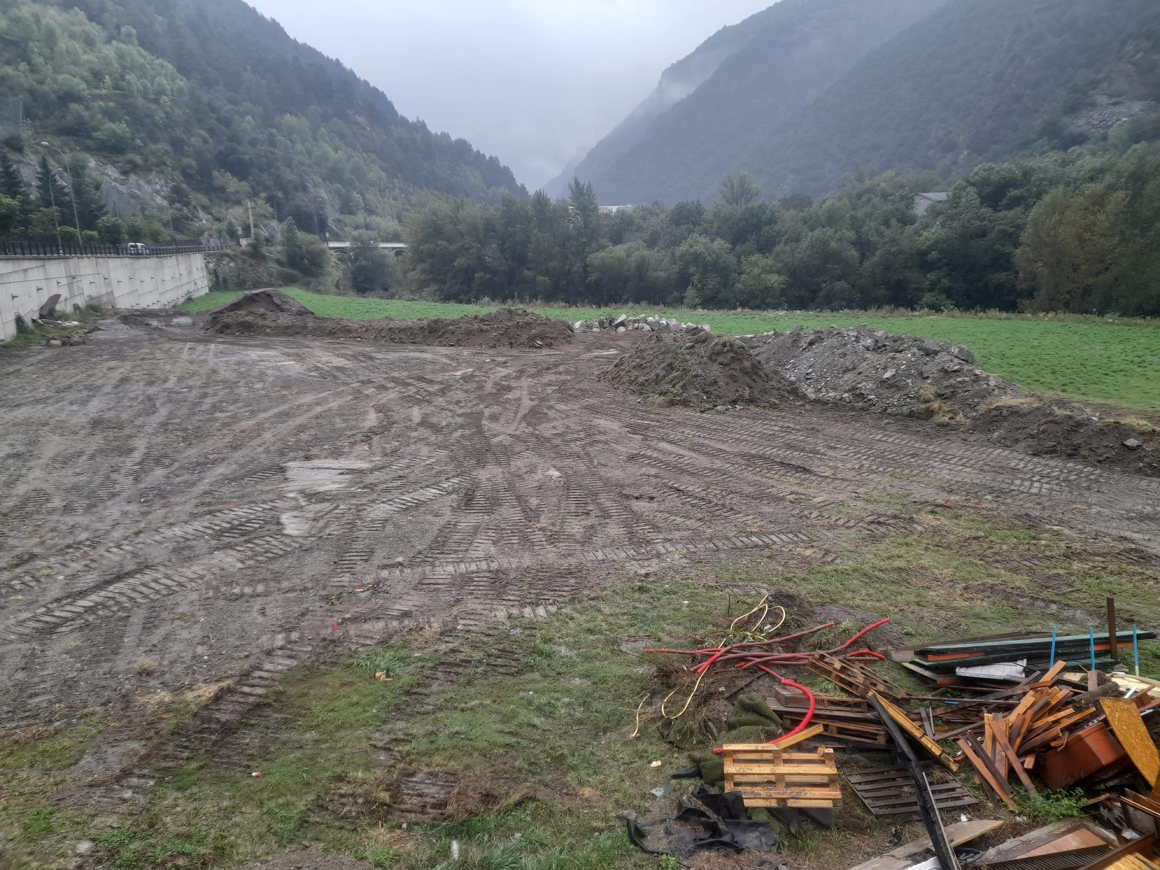 Els moviments de terres que s’han produït a la zona de la Riverola per començar a construir el parc logístic.