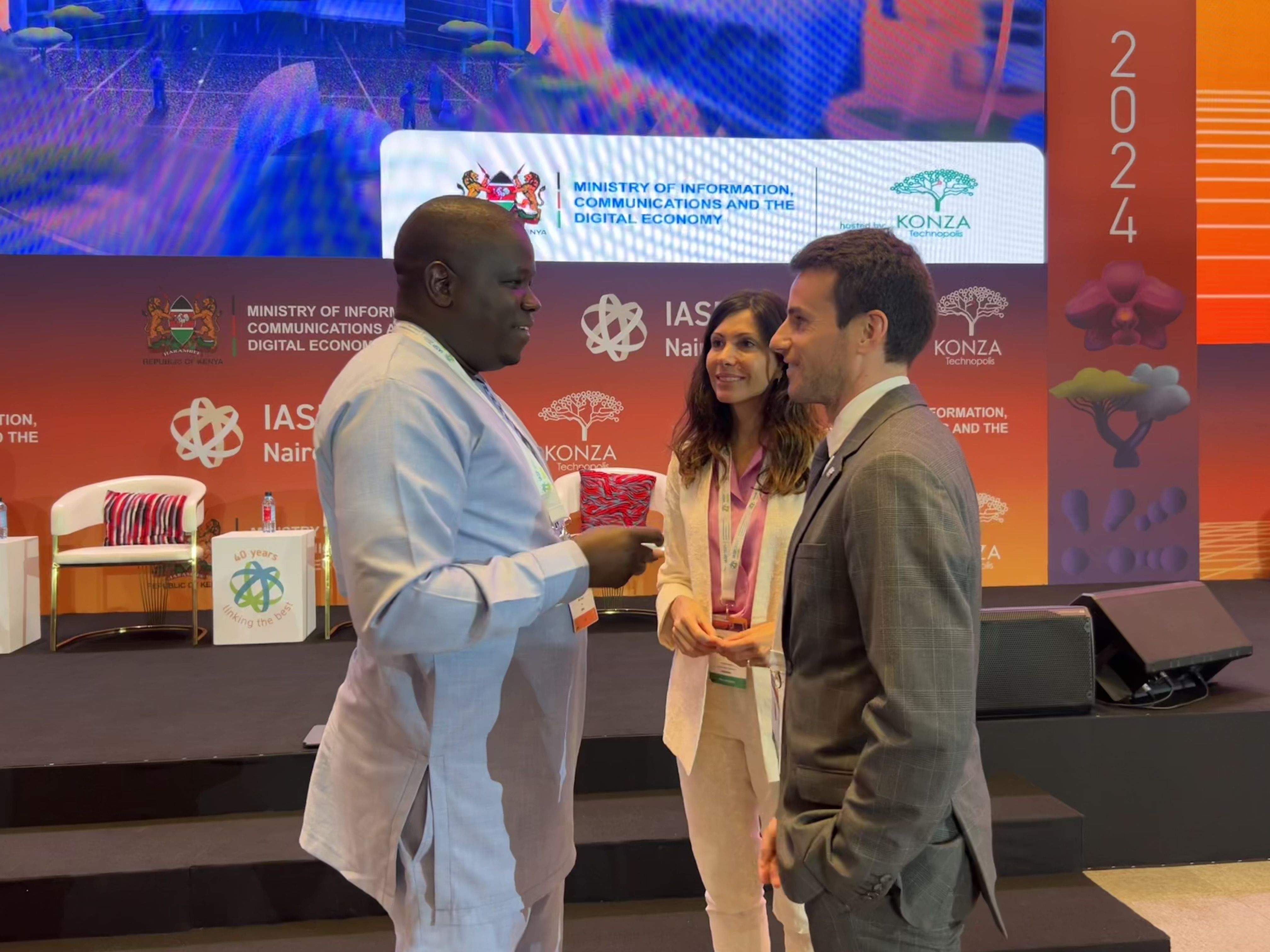 Marc Saura i John Paul Okwiri, director executiu de Konza Technopolis.