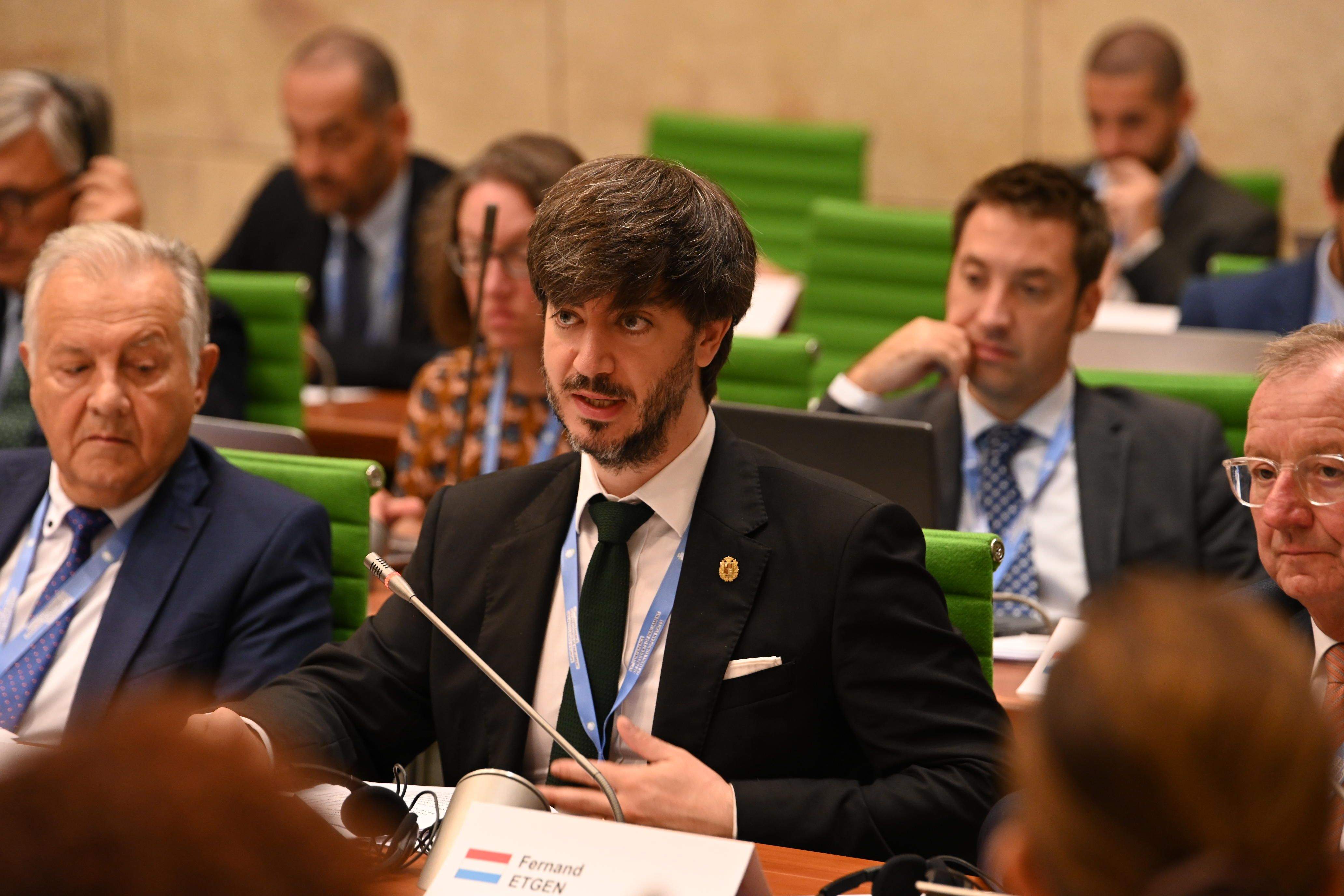 Ensenyat durant una de les seves intervencions.