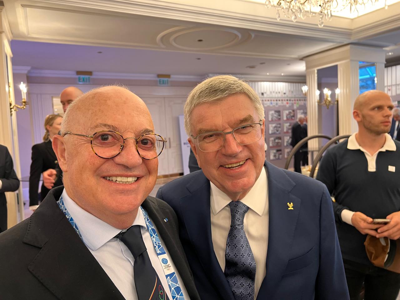 El futur president del COA, a París amb el president del comitè internacional, Thomas Bach. El futur president del COA, a París amb el president del comitè internacional, Thomas Bach.