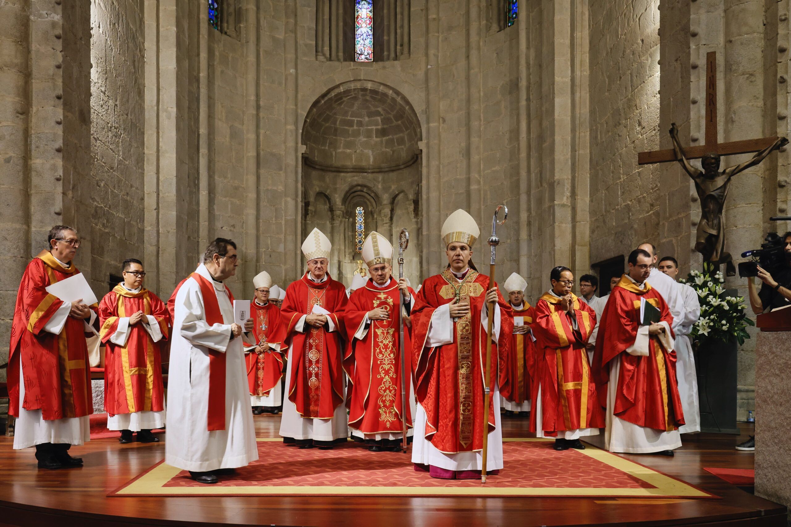 Celebració de l'ordenació de monsenyor Josep-Lluís Serrano Pentinat.