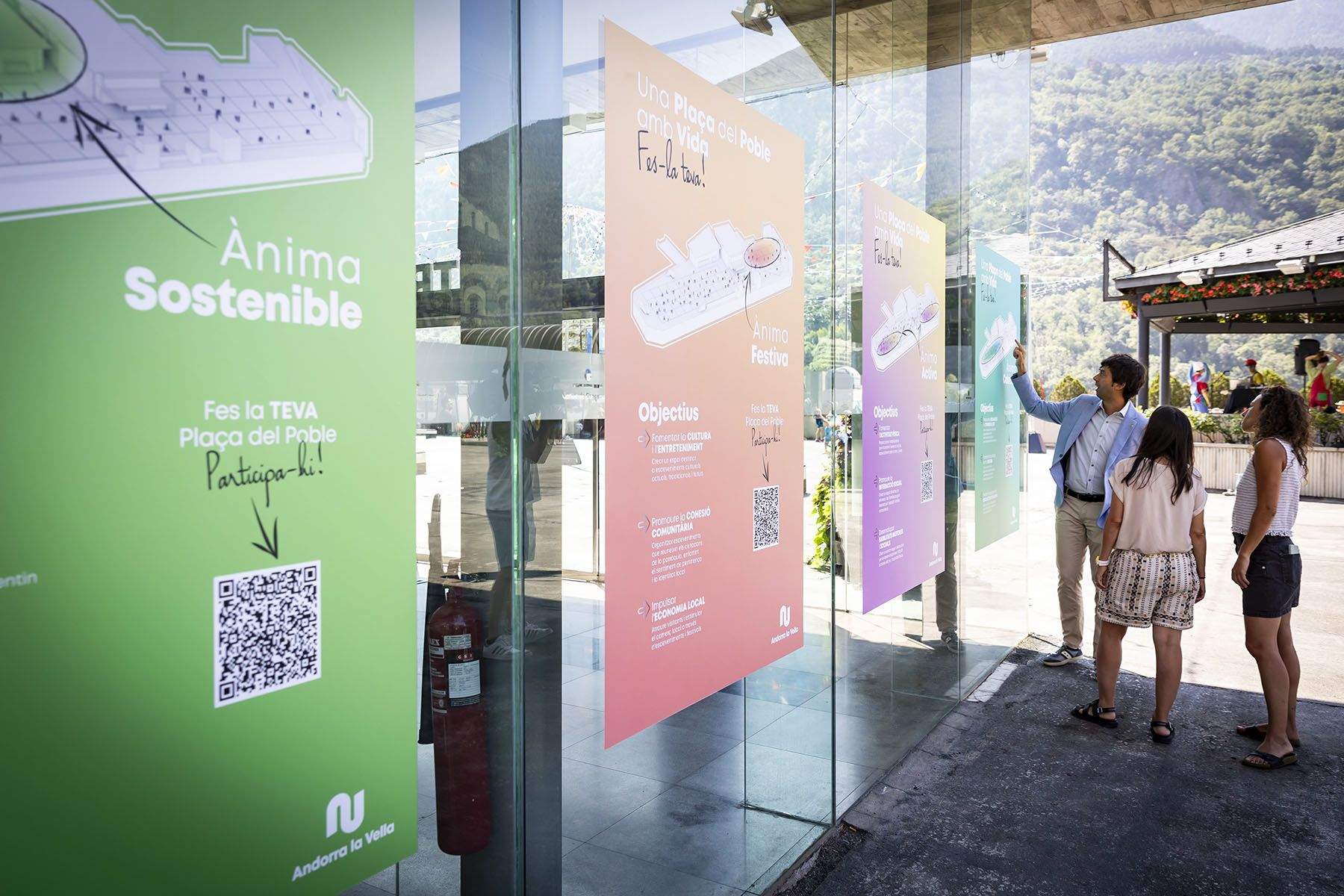 Planfons del procés participatiu sobre la reforma de la plaça del Poble.