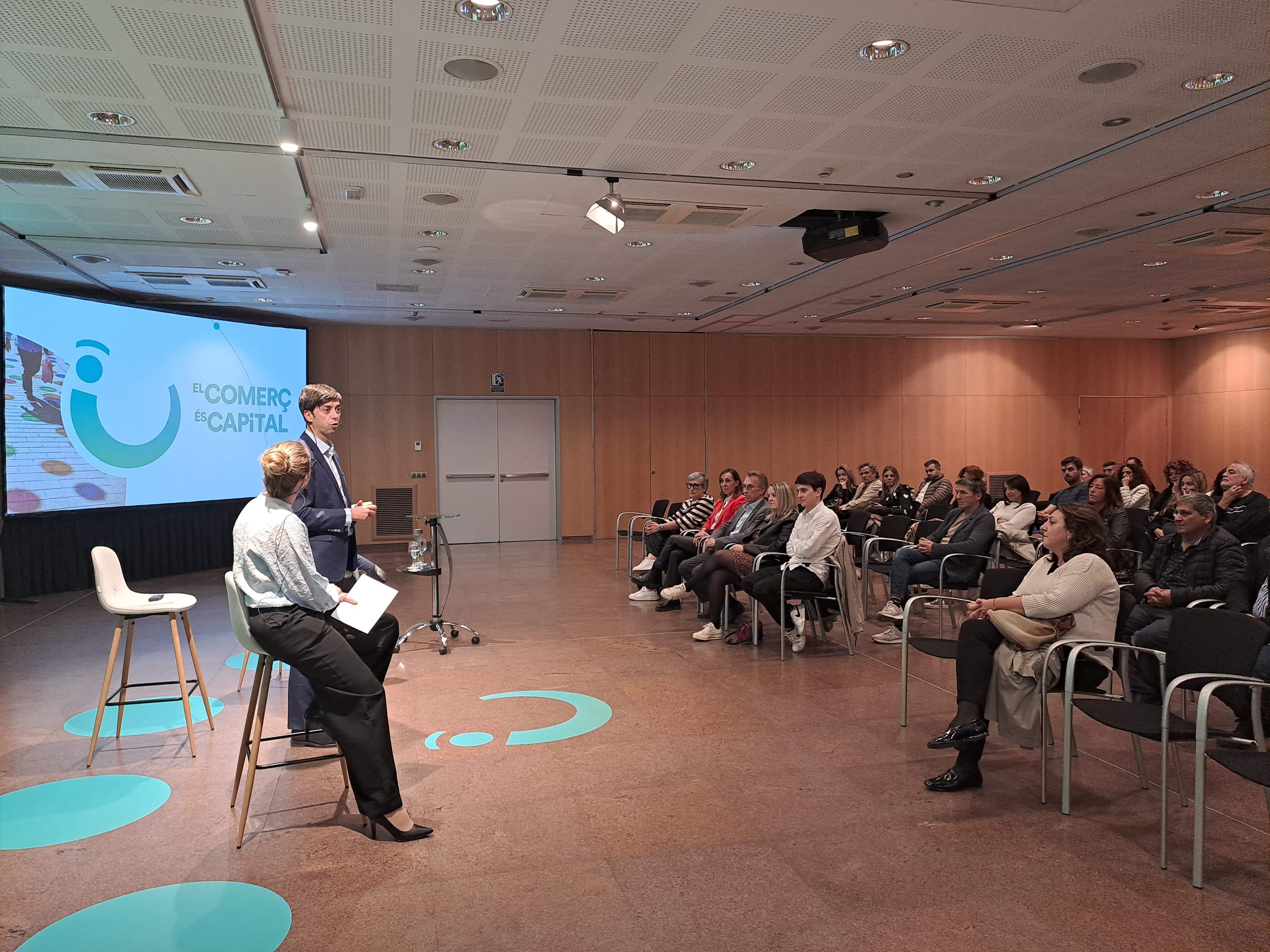 La iniciativa s'ha presentat davant els comerciants de la parròquia.