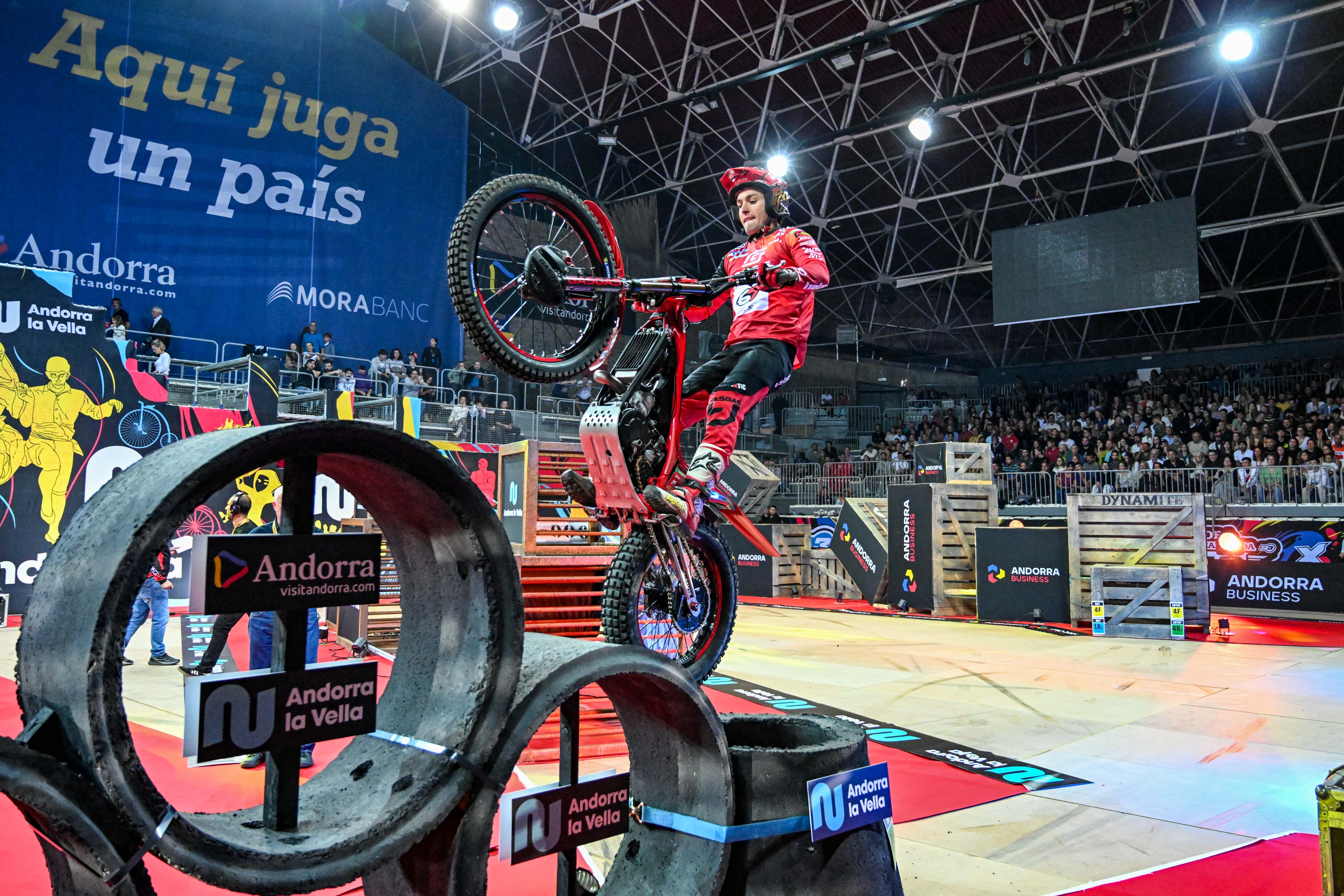 L'espanyol Jaime Busto ha posat les coses difícils al de Piera. L'espanyol Jaime Busto ha posat les coses difícils al de Piera.