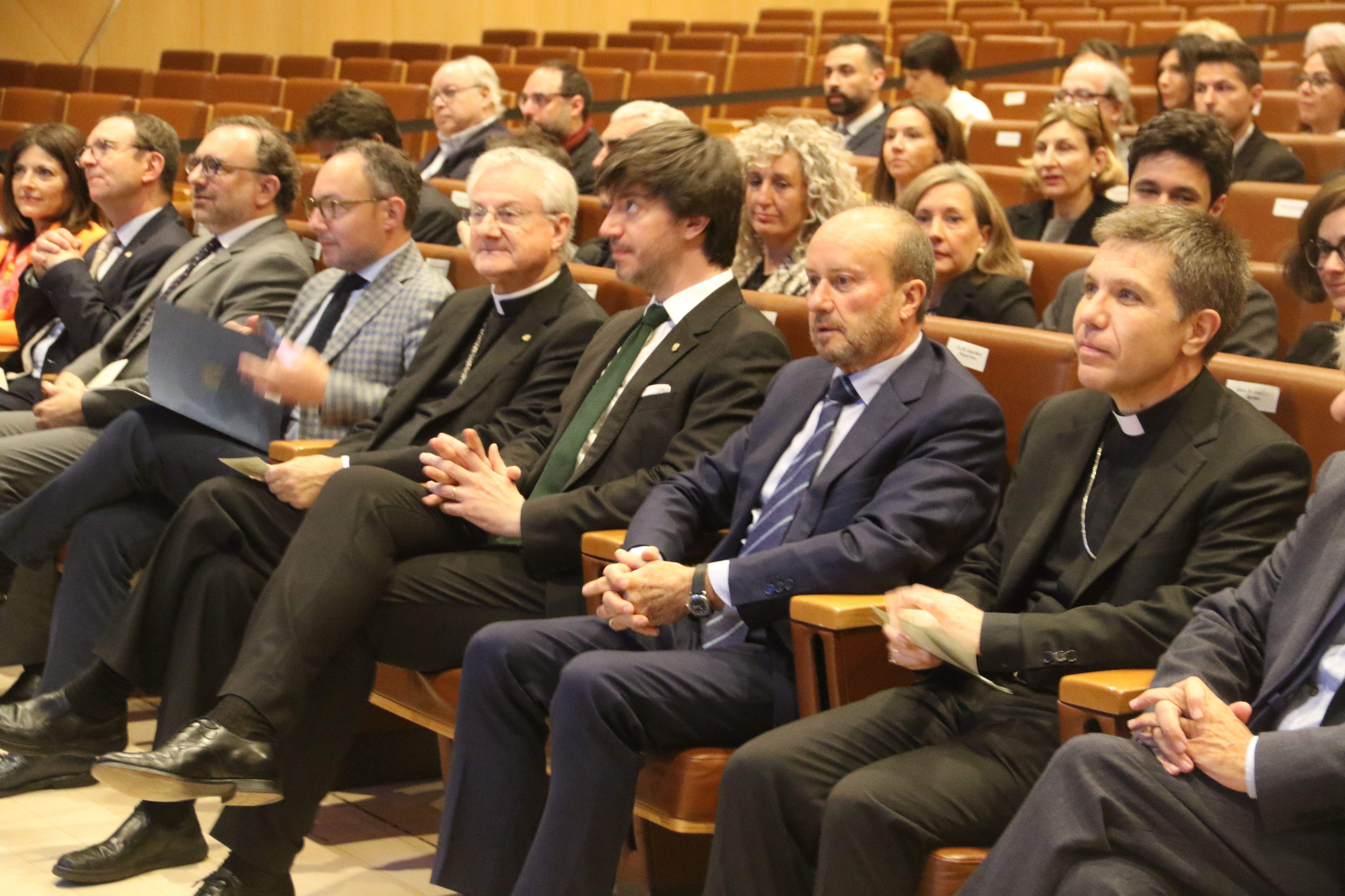 Primera filera d'autoritats.