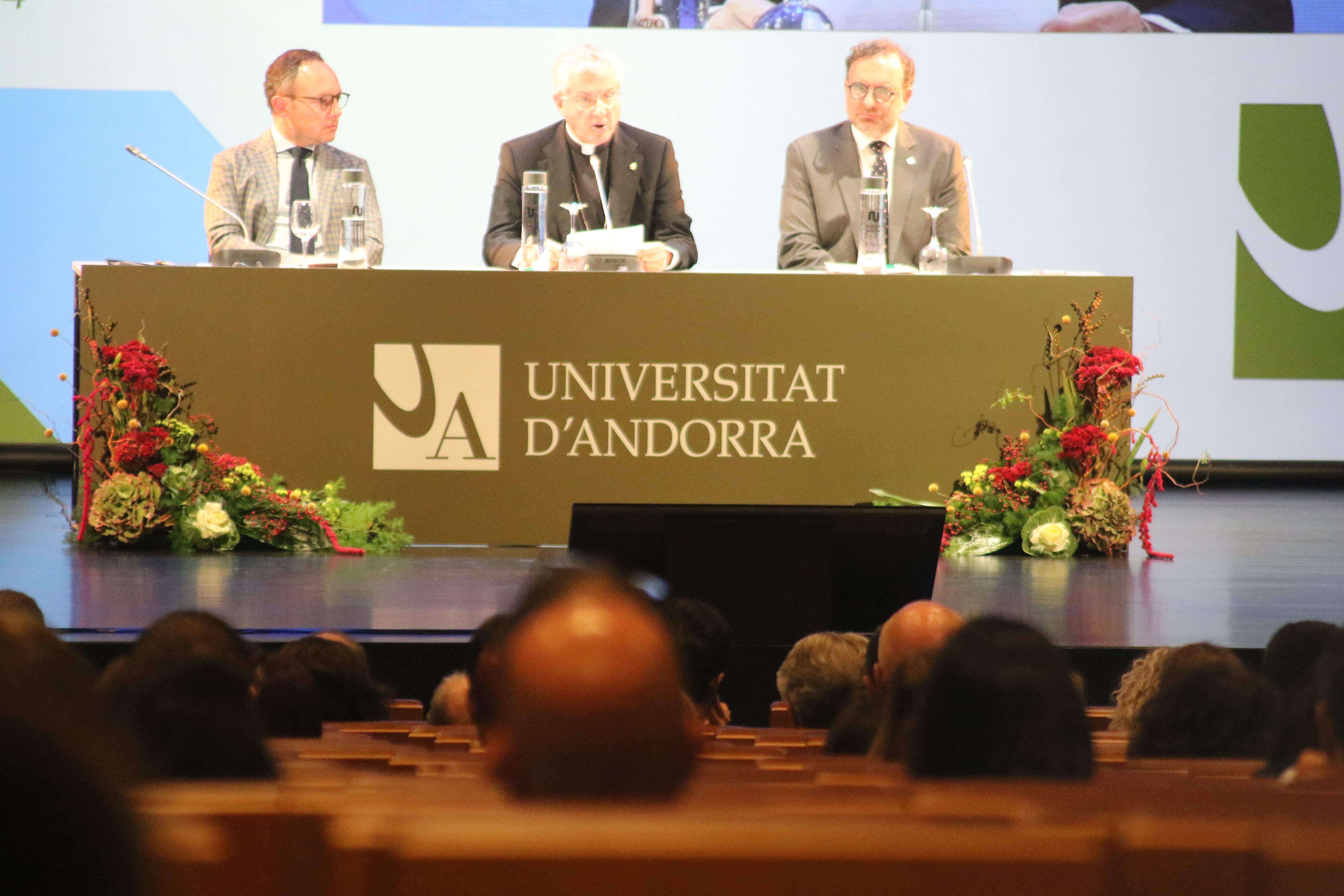 Un moment del parlament del Copríncep arquebisbe, Joan-Enric Vives.